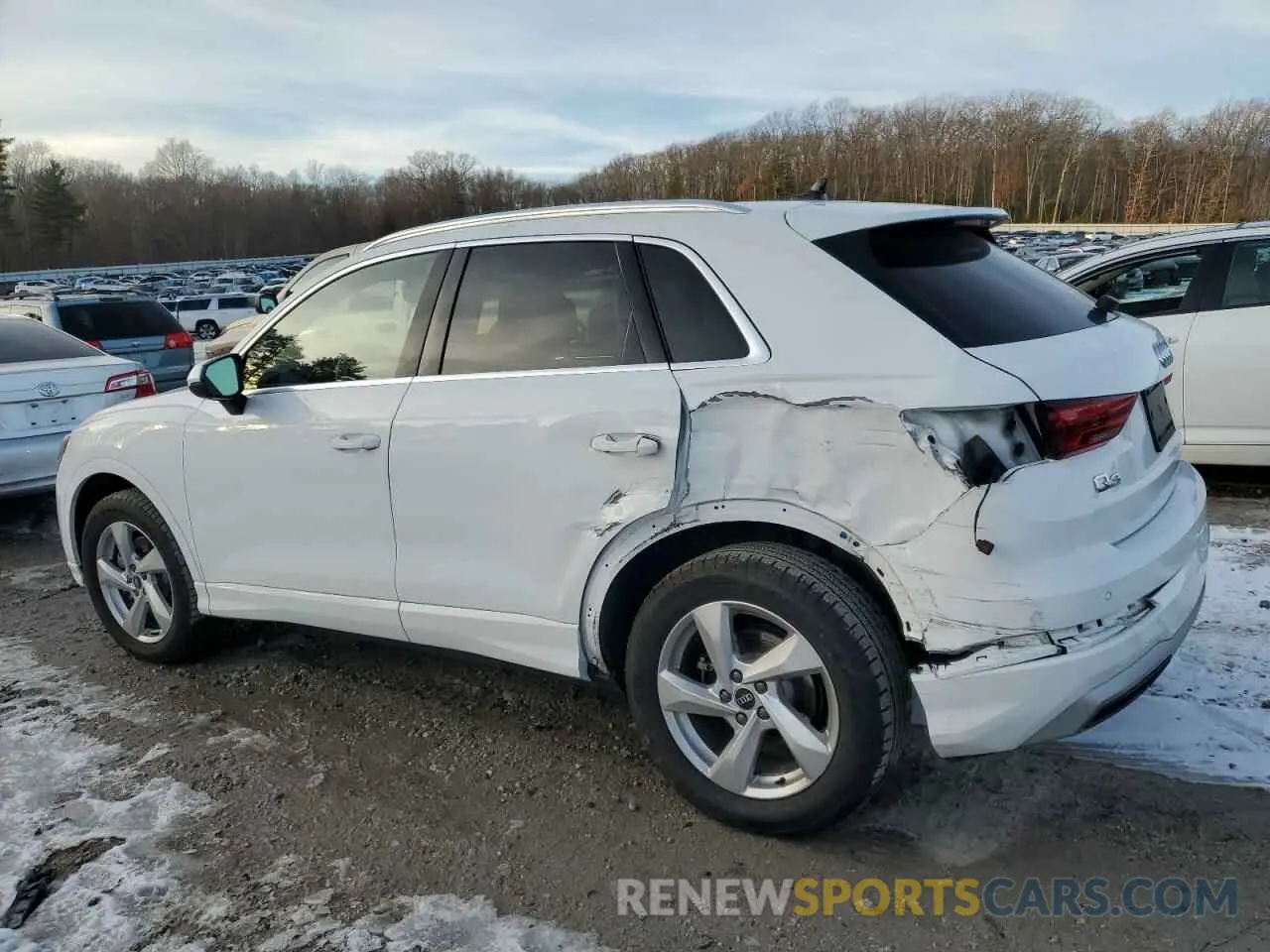 2 Photograph of a damaged car WA1AUCF32N1002159 AUDI Q3 2022