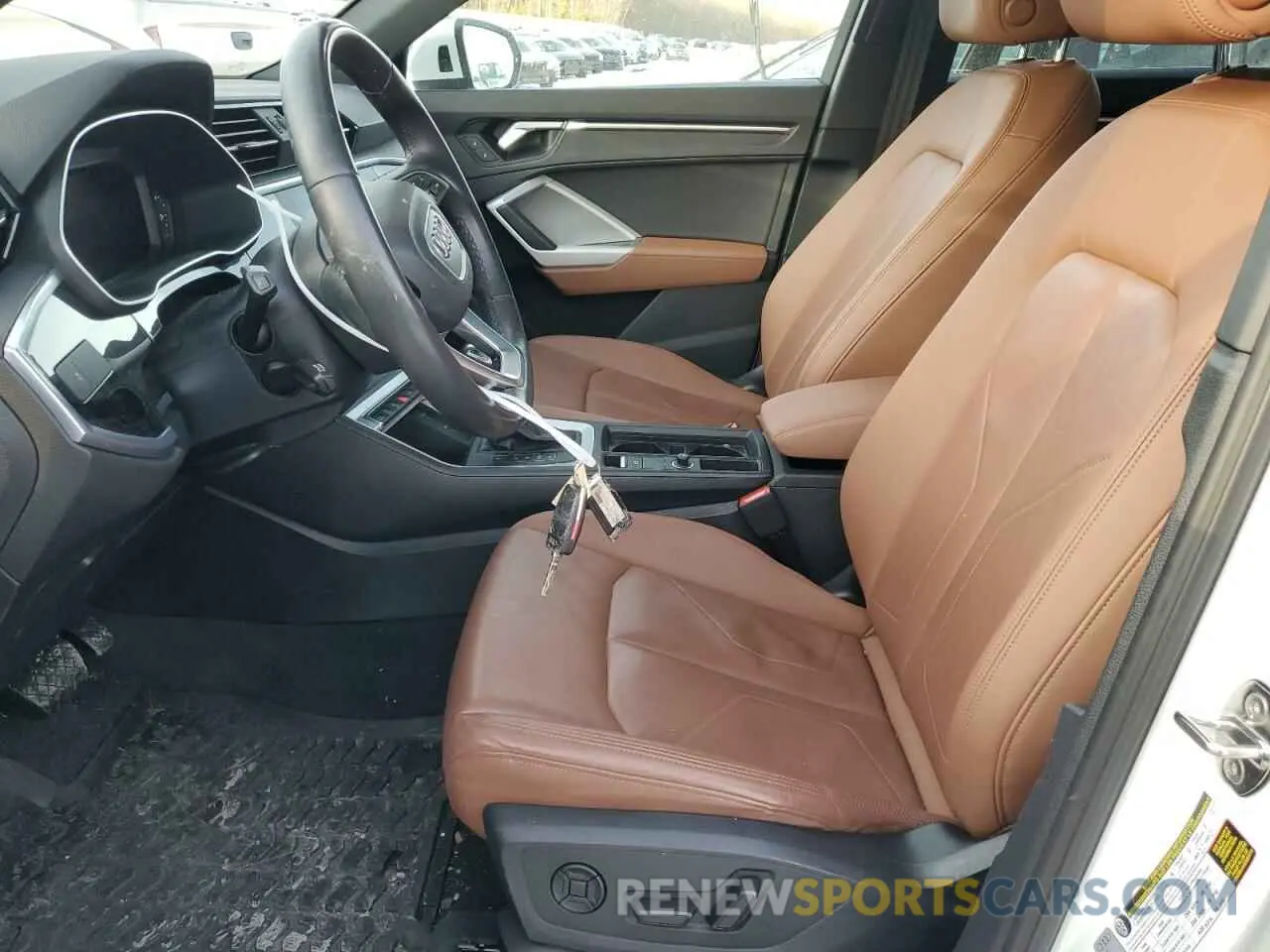 7 Photograph of a damaged car WA1AUCF32N1002159 AUDI Q3 2022