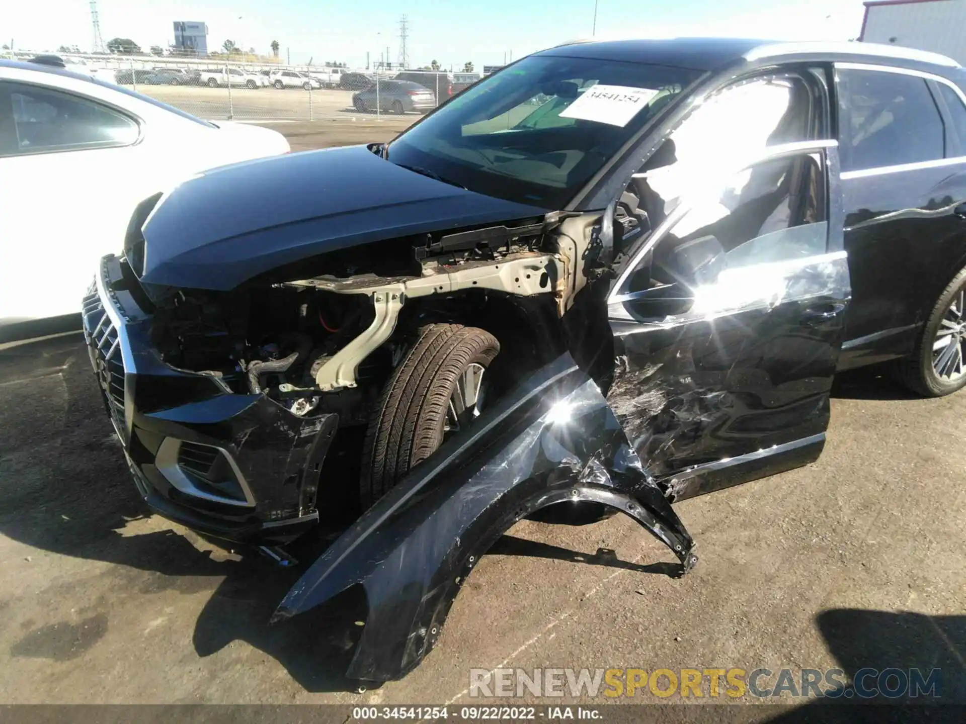 6 Photograph of a damaged car WA1AUCF33N1008519 AUDI Q3 2022