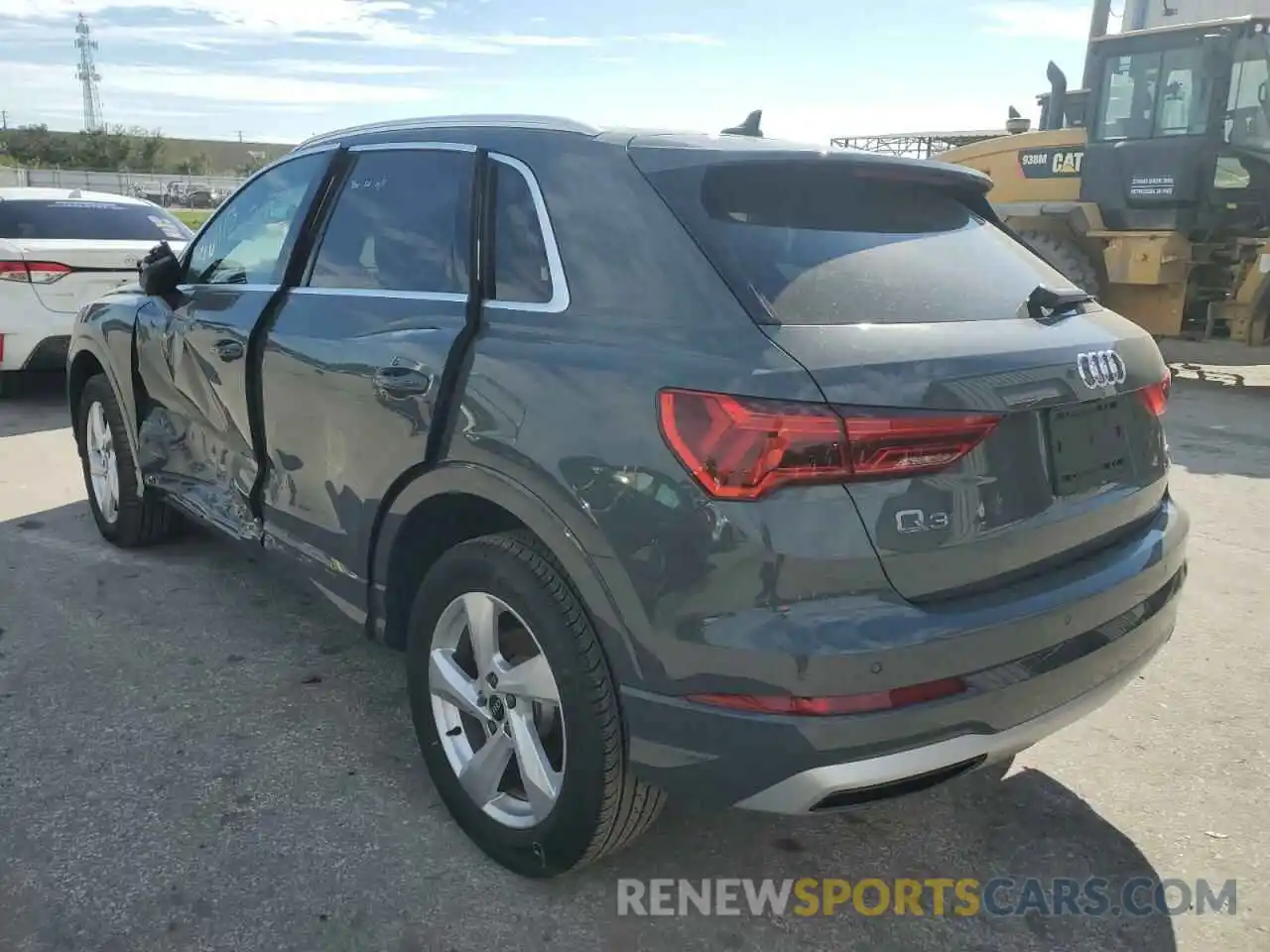 2 Photograph of a damaged car WA1AUCF34N1002552 AUDI Q3 2022