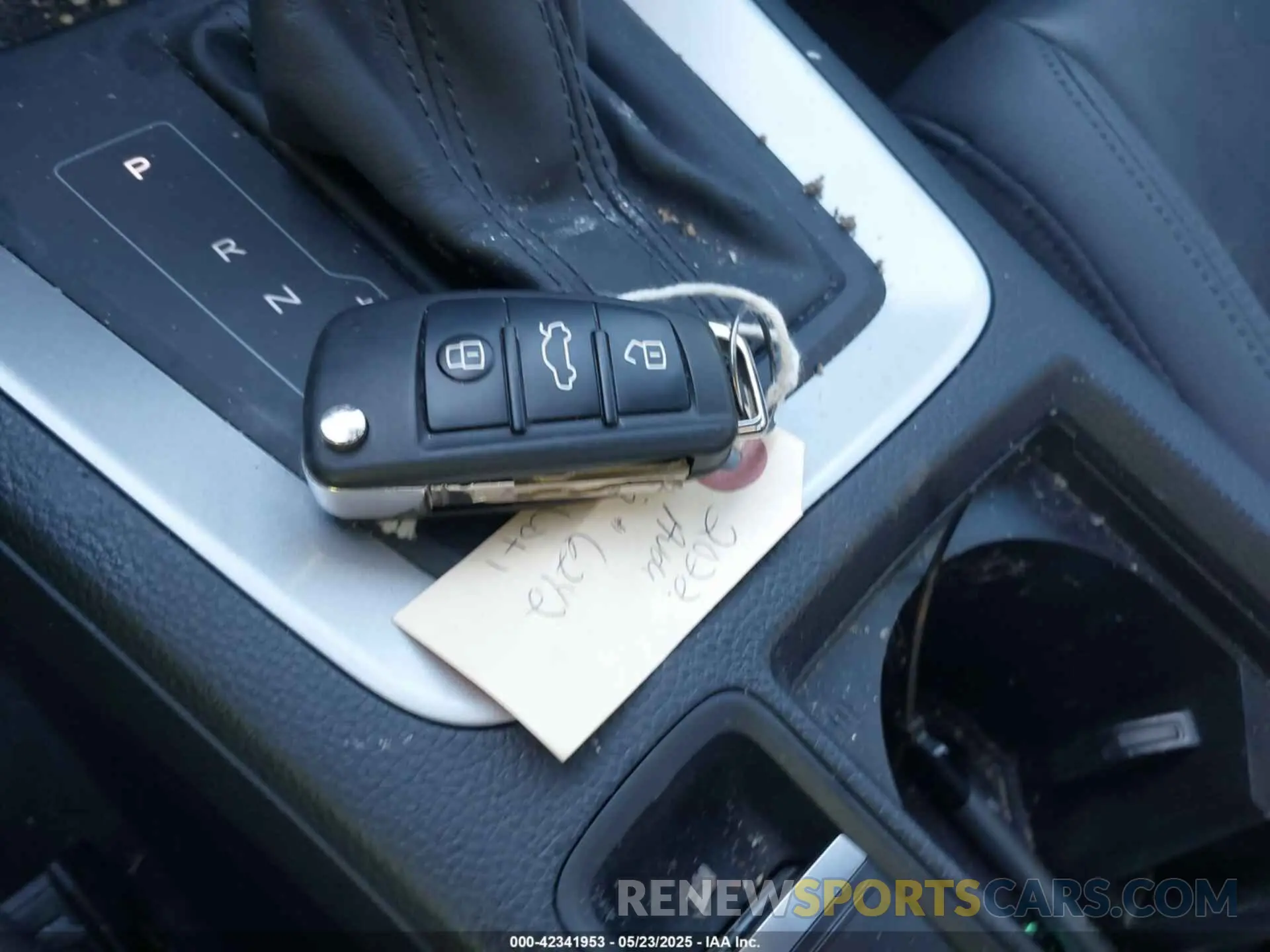 11 Photograph of a damaged car WA1AUCF34N1016242 AUDI Q3 2022