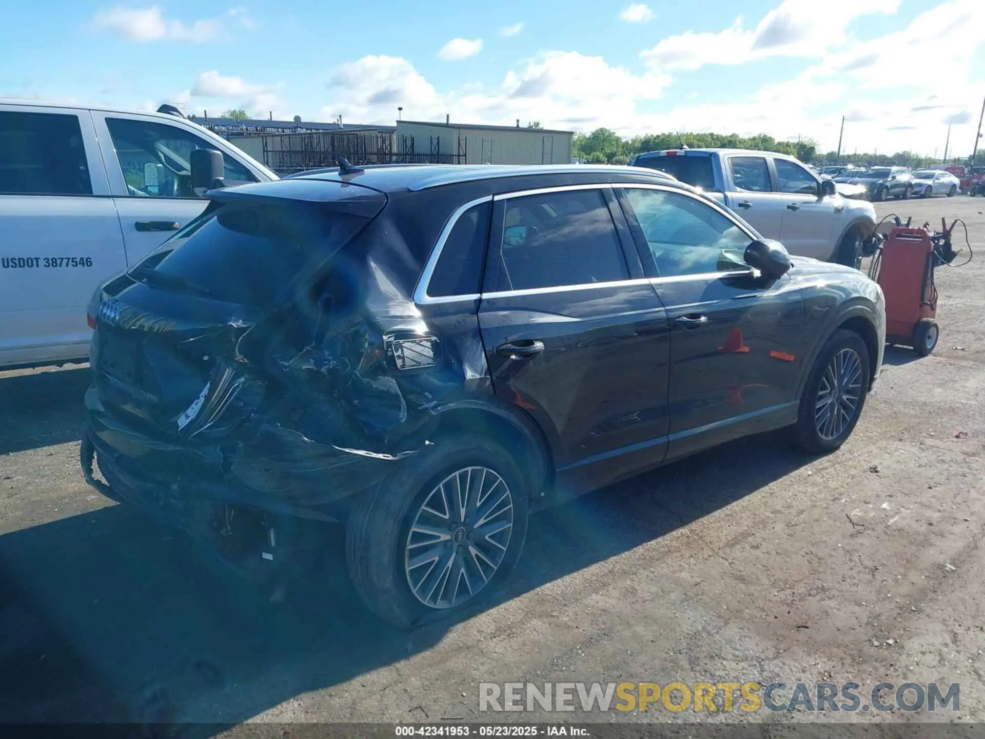 4 Photograph of a damaged car WA1AUCF34N1016242 AUDI Q3 2022