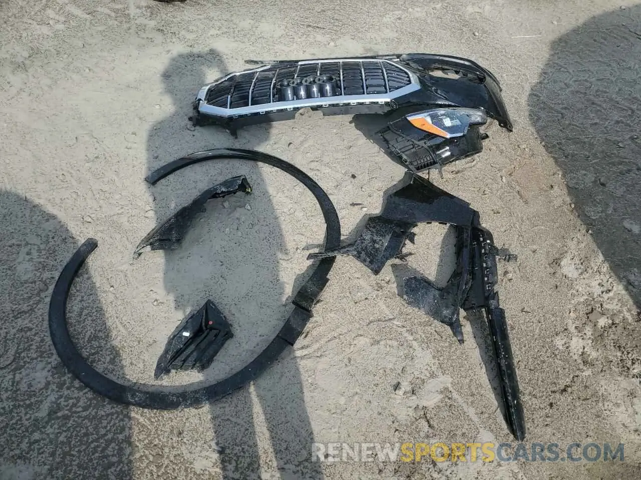 12 Photograph of a damaged car WA1AUCF35N1004455 AUDI Q3 2022
