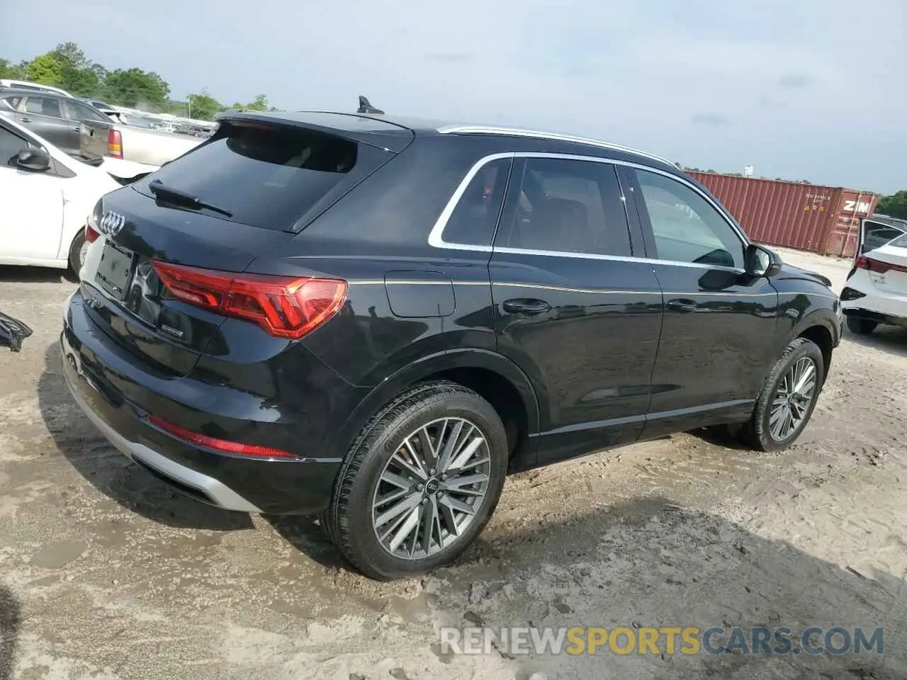 3 Photograph of a damaged car WA1AUCF35N1004455 AUDI Q3 2022