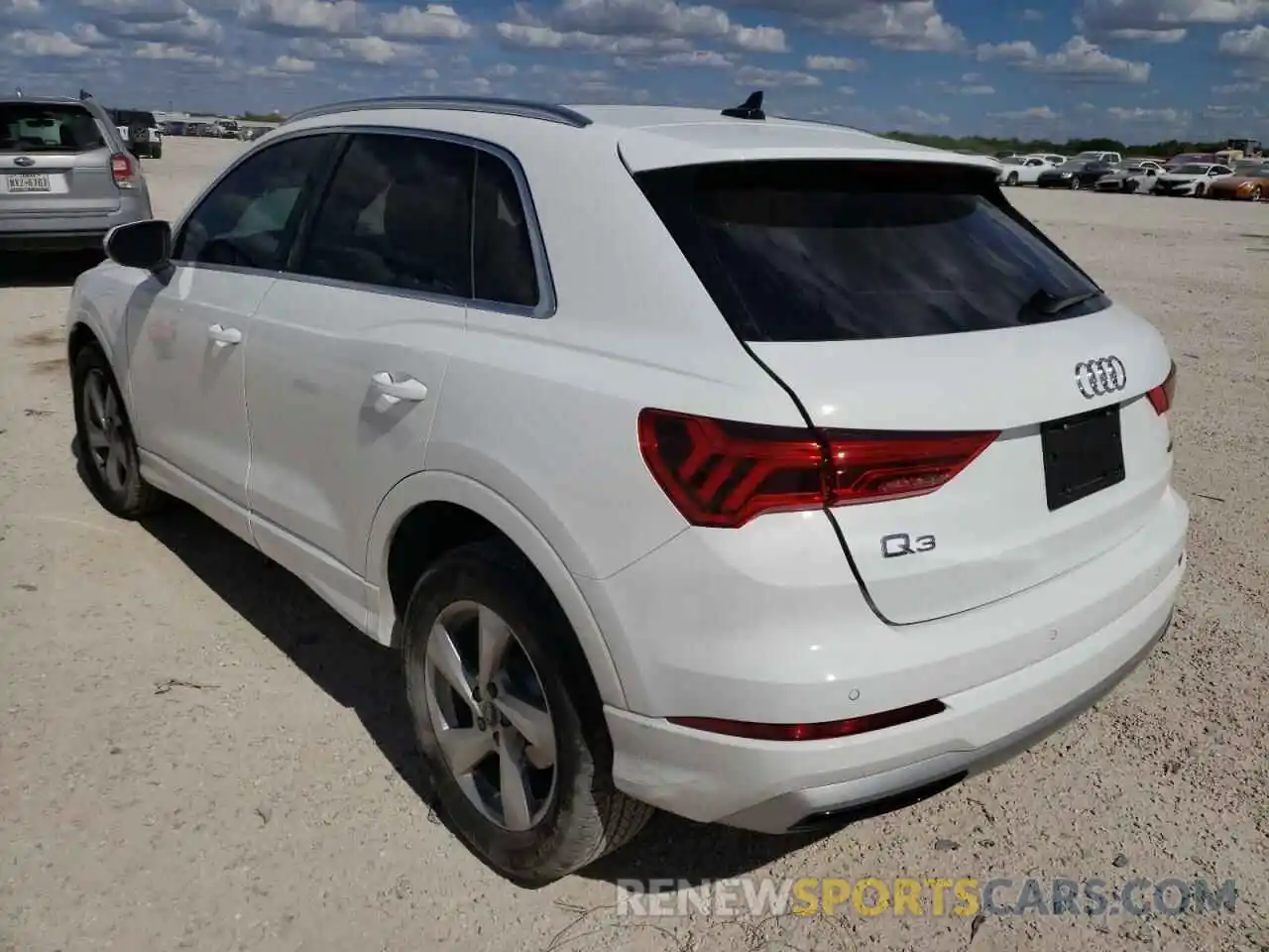 3 Photograph of a damaged car WA1AUCF37N1002853 AUDI Q3 2022