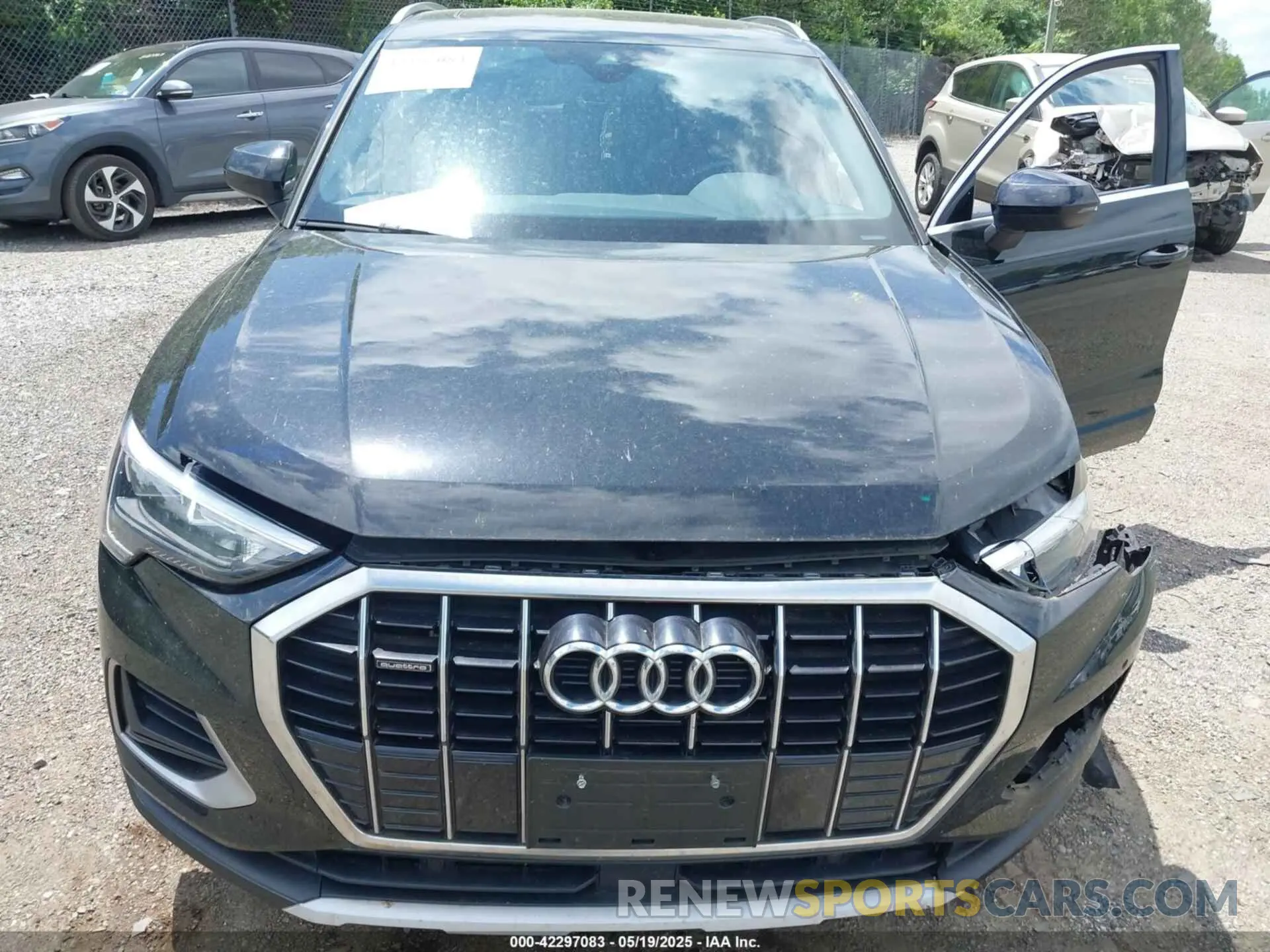 10 Photograph of a damaged car WA1AUCF37N1031270 AUDI Q3 2022