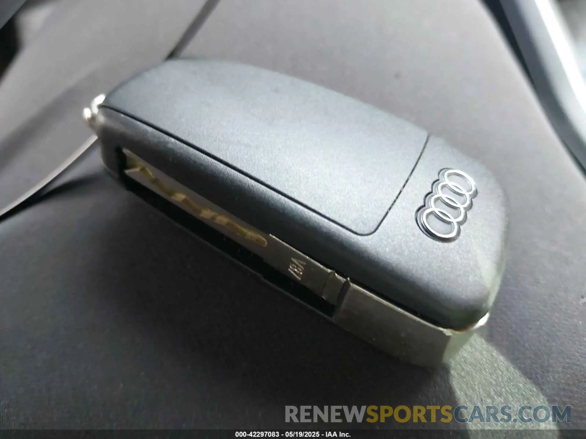 11 Photograph of a damaged car WA1AUCF37N1031270 AUDI Q3 2022