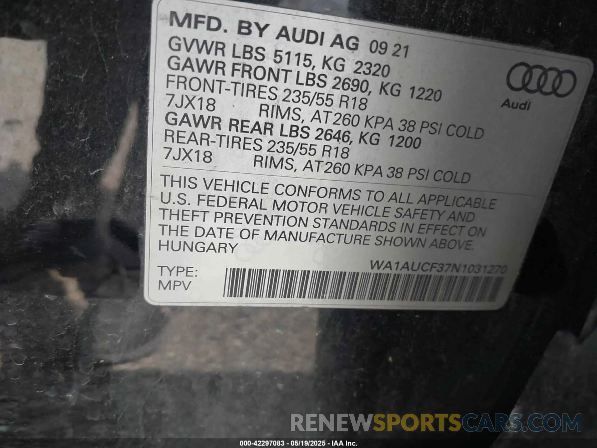 9 Photograph of a damaged car WA1AUCF37N1031270 AUDI Q3 2022