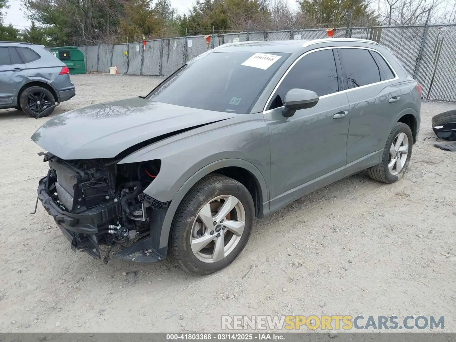 2 Photograph of a damaged car WA1AUCF37N1096376 AUDI Q3 2022