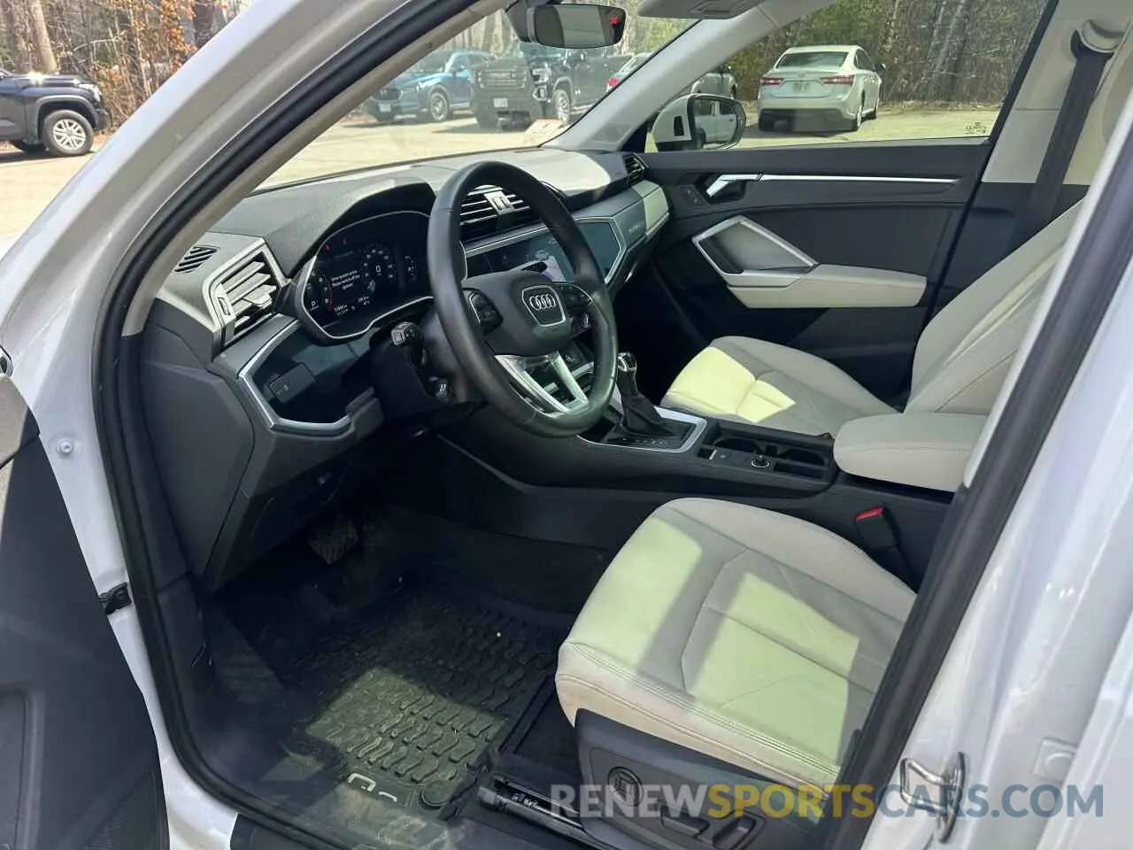 5 Photograph of a damaged car WA1AUCF38N1002697 AUDI Q3 2022
