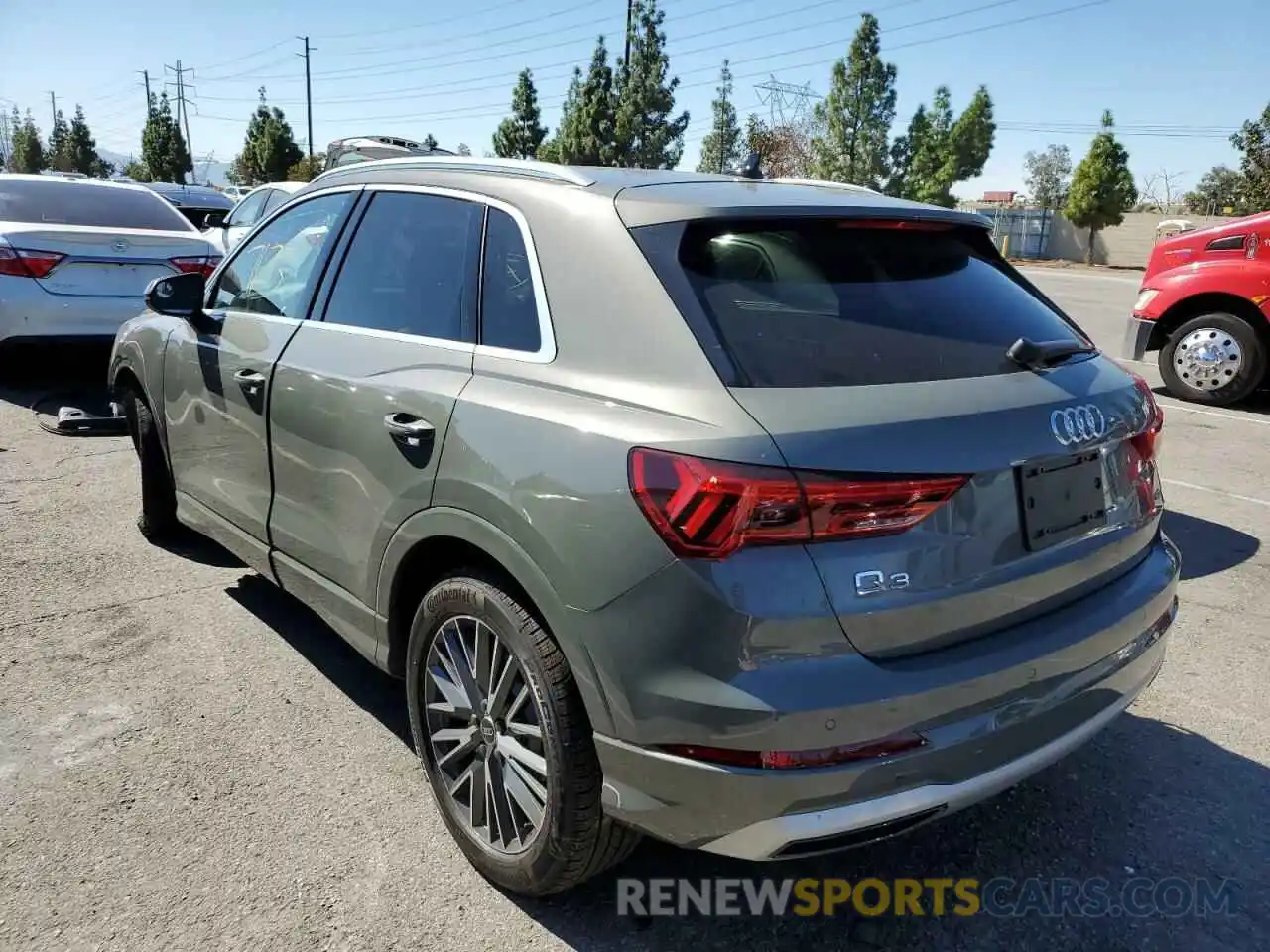 3 Photograph of a damaged car WA1AUCF38N1090585 AUDI Q3 2022