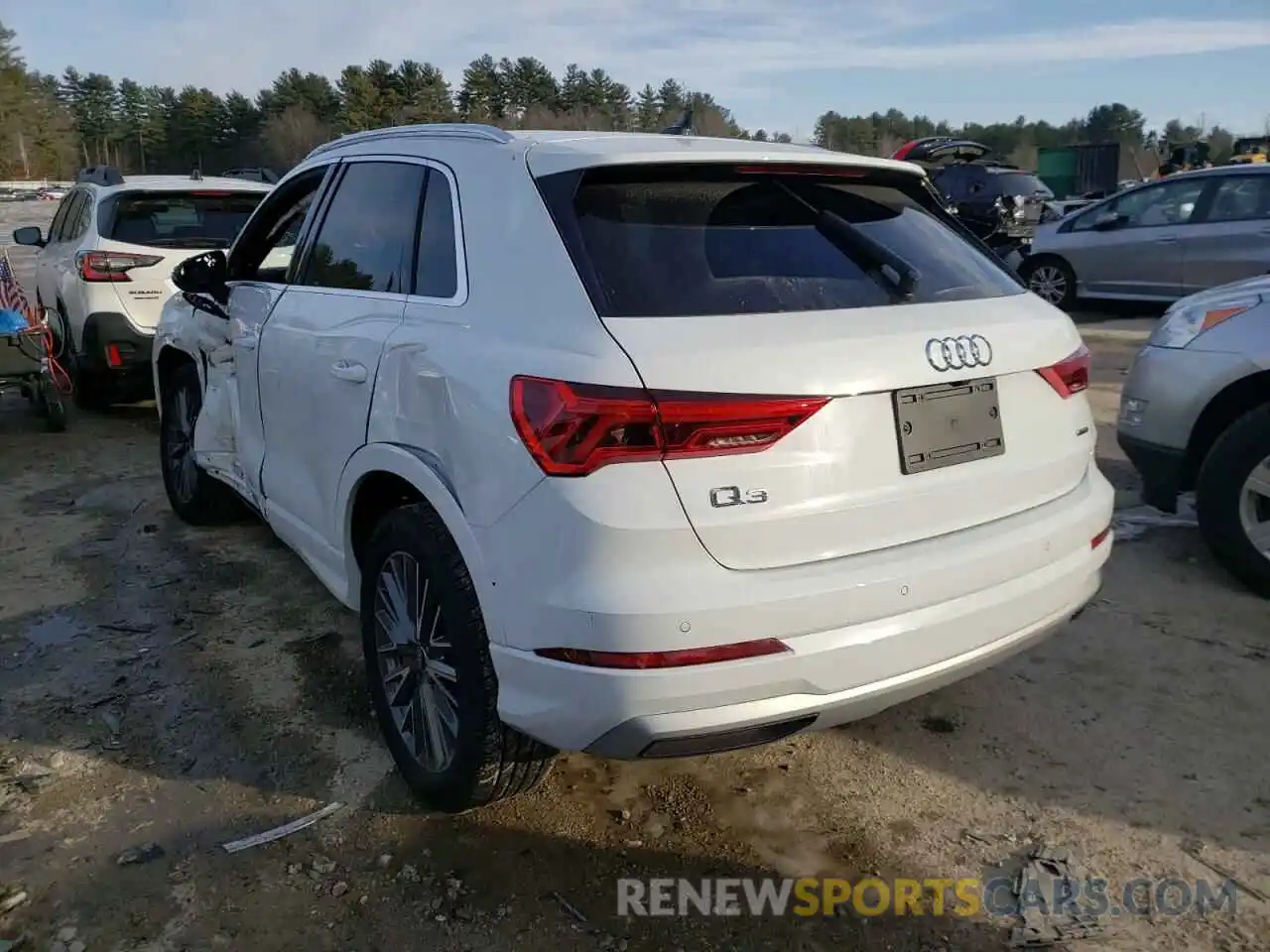 3 Photograph of a damaged car WA1AUCF39N1005124 AUDI Q3 2022