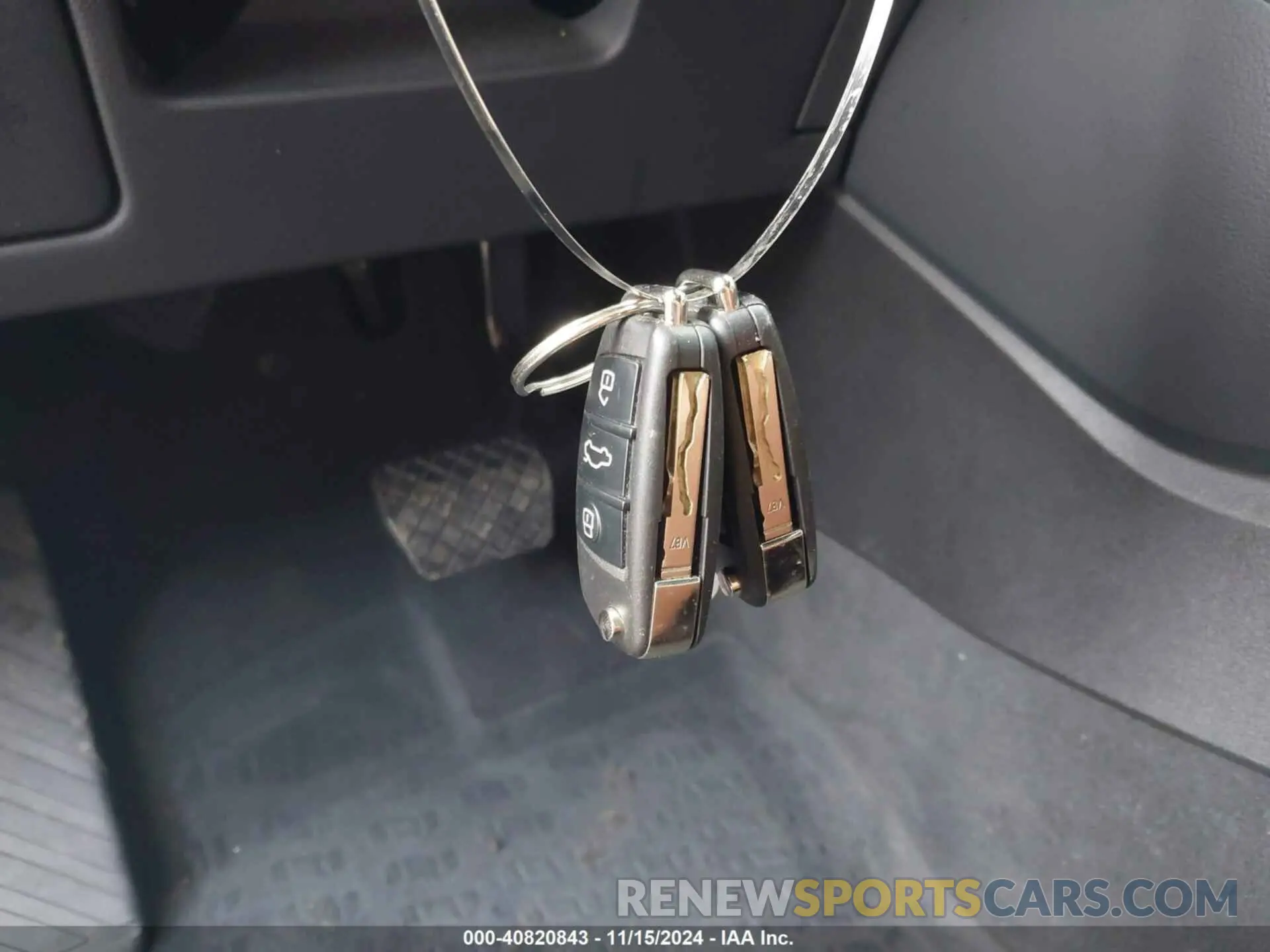 11 Photograph of a damaged car WA1AUCF39N1039256 AUDI Q3 2022