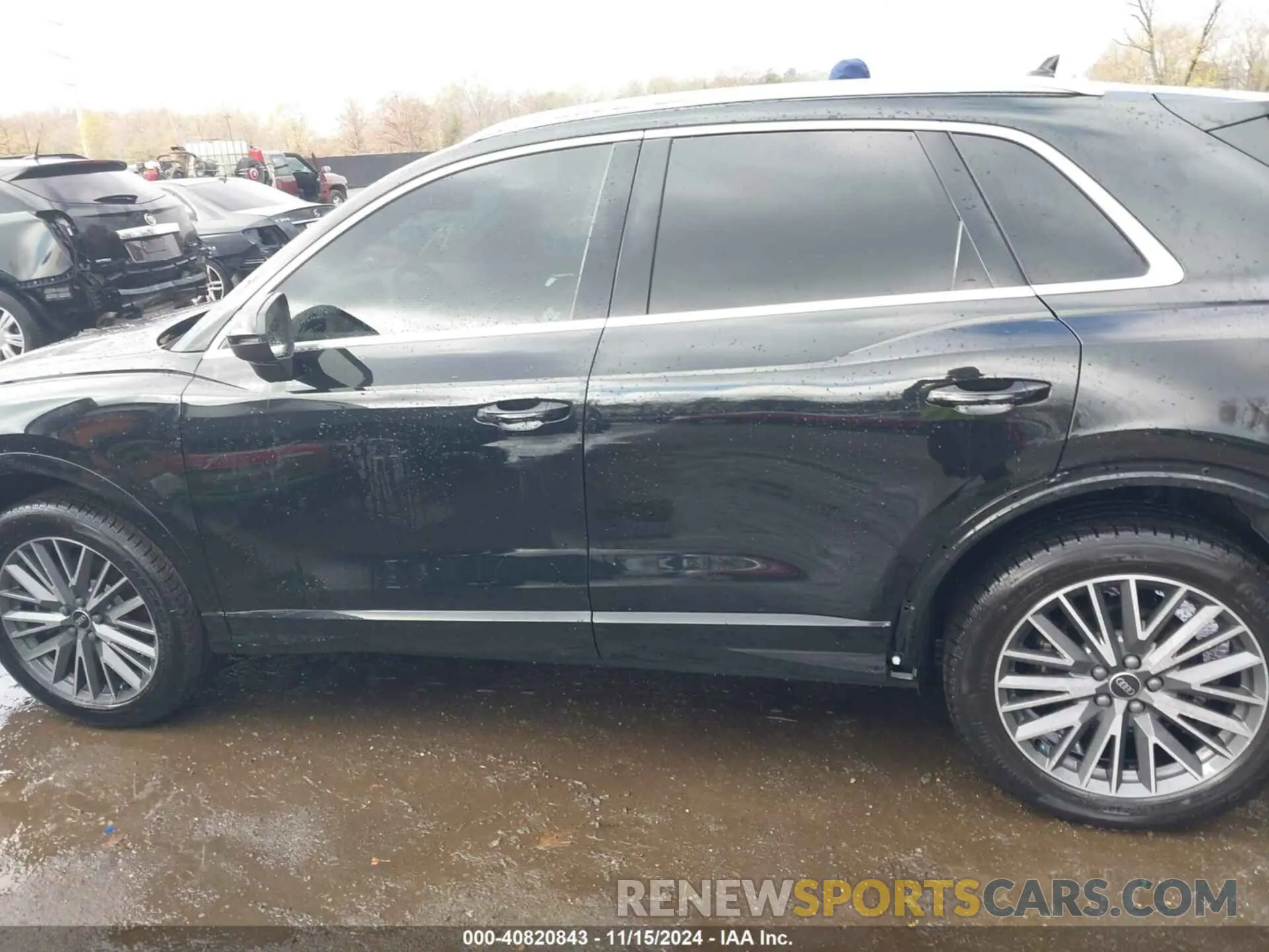 14 Photograph of a damaged car WA1AUCF39N1039256 AUDI Q3 2022