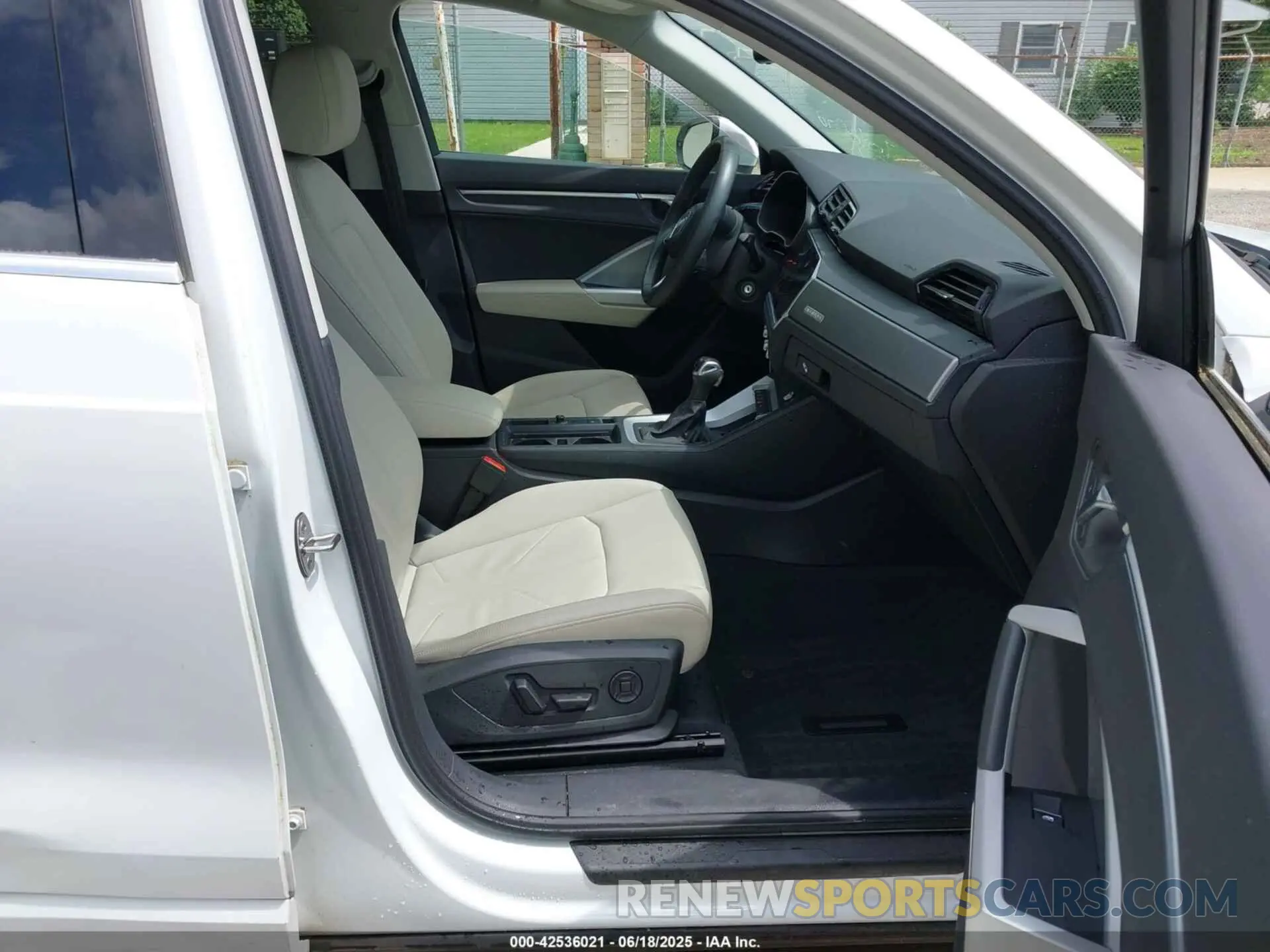 5 Photograph of a damaged car WA1BUCF36N1138119 AUDI Q3 2022