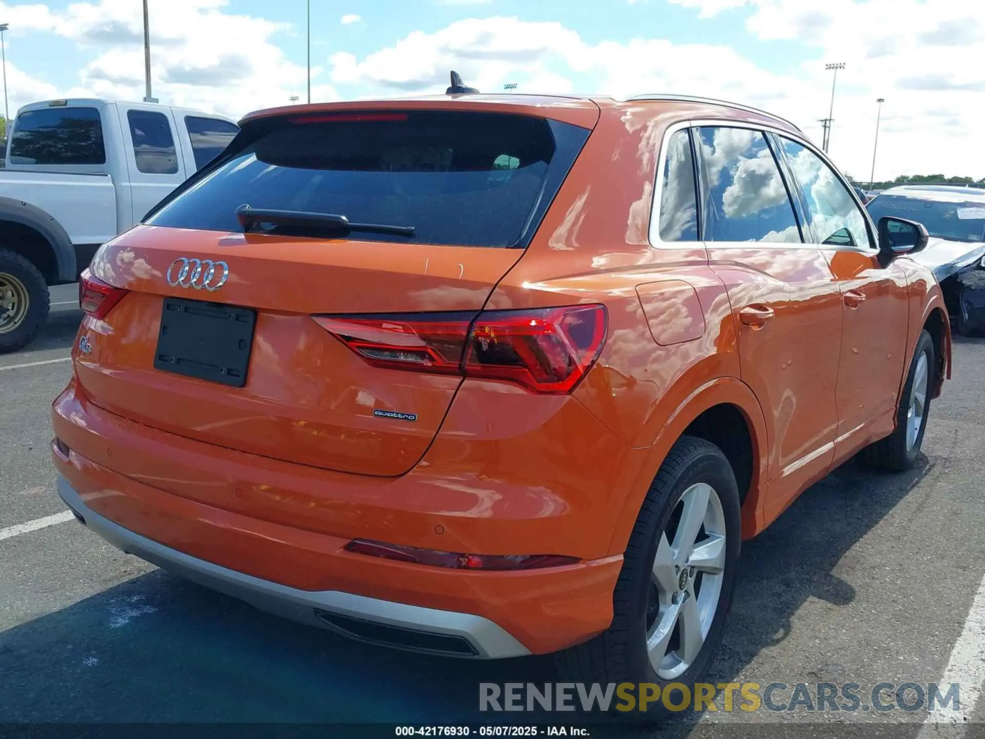 4 Photograph of a damaged car WA1BUCF36N1149539 AUDI Q3 2022