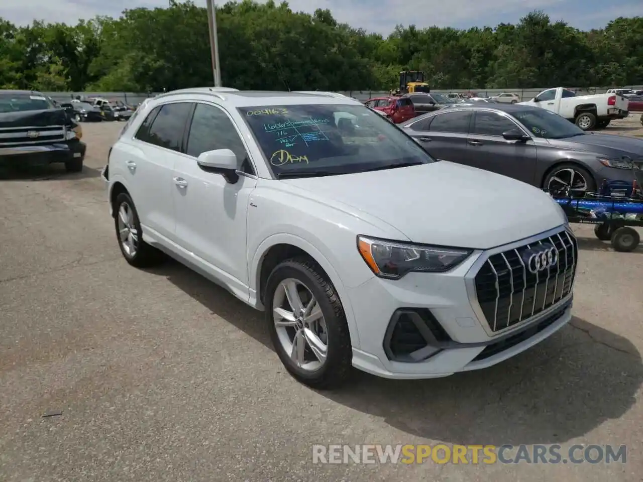 1 Photograph of a damaged car WA1DECF30N1004163 AUDI Q3 2022