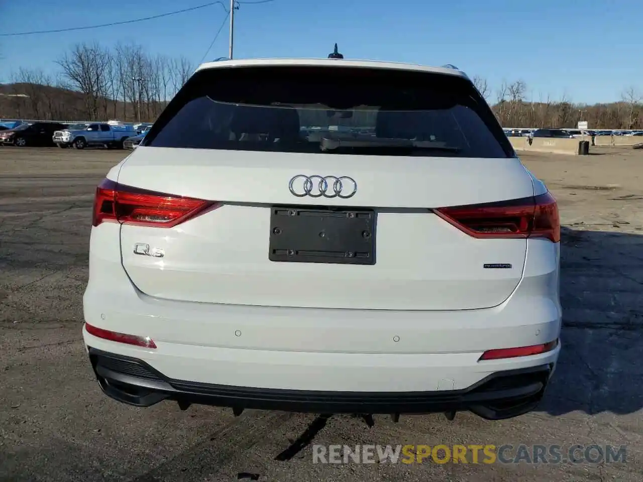 6 Photograph of a damaged car WA1DECF30N1015468 AUDI Q3 2022