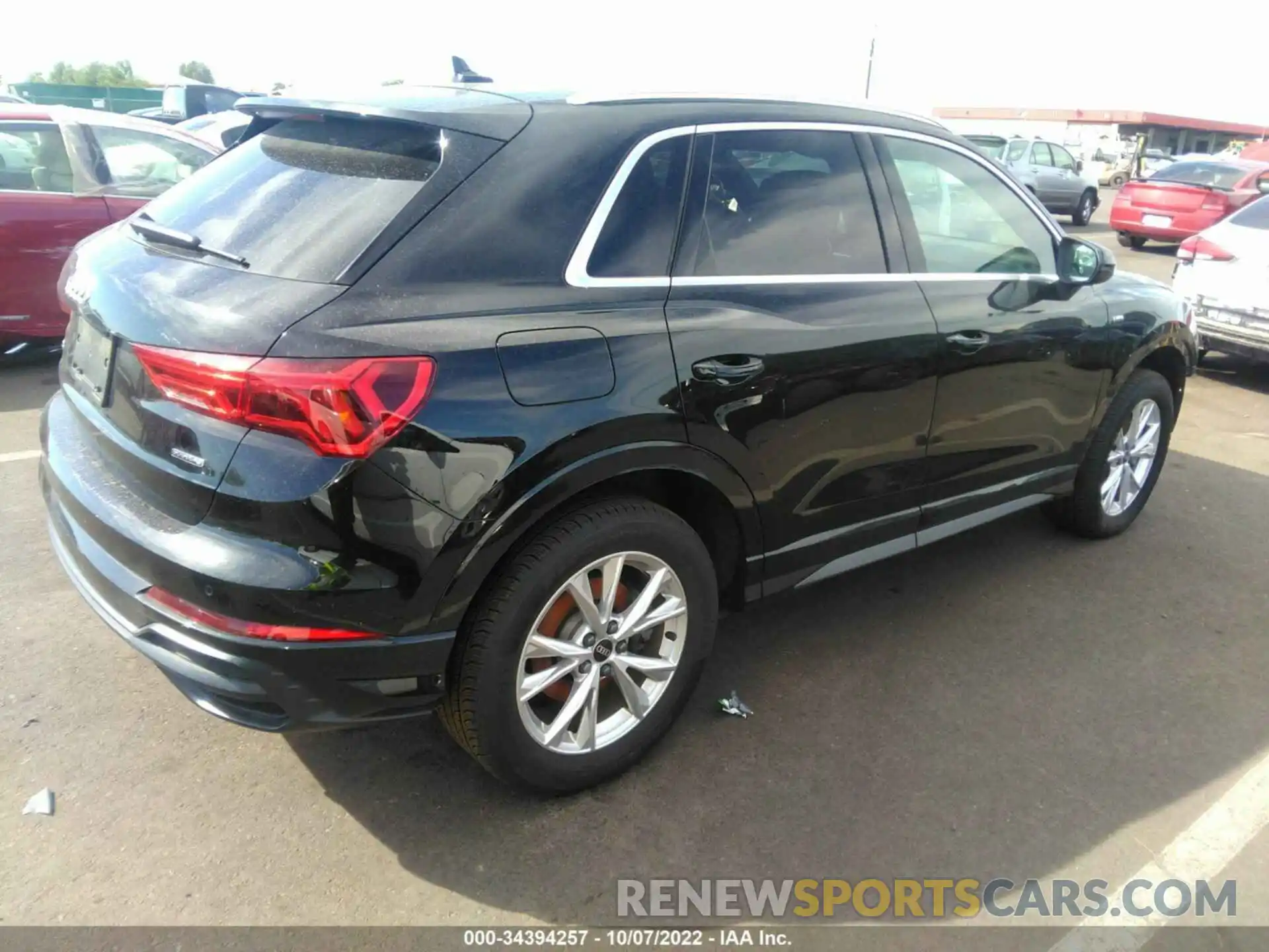 4 Photograph of a damaged car WA1DECF30N1028074 AUDI Q3 2022