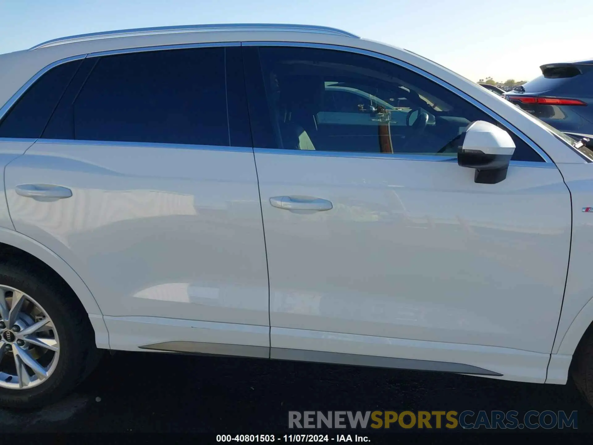 13 Photograph of a damaged car WA1DECF30N1109673 AUDI Q3 2022