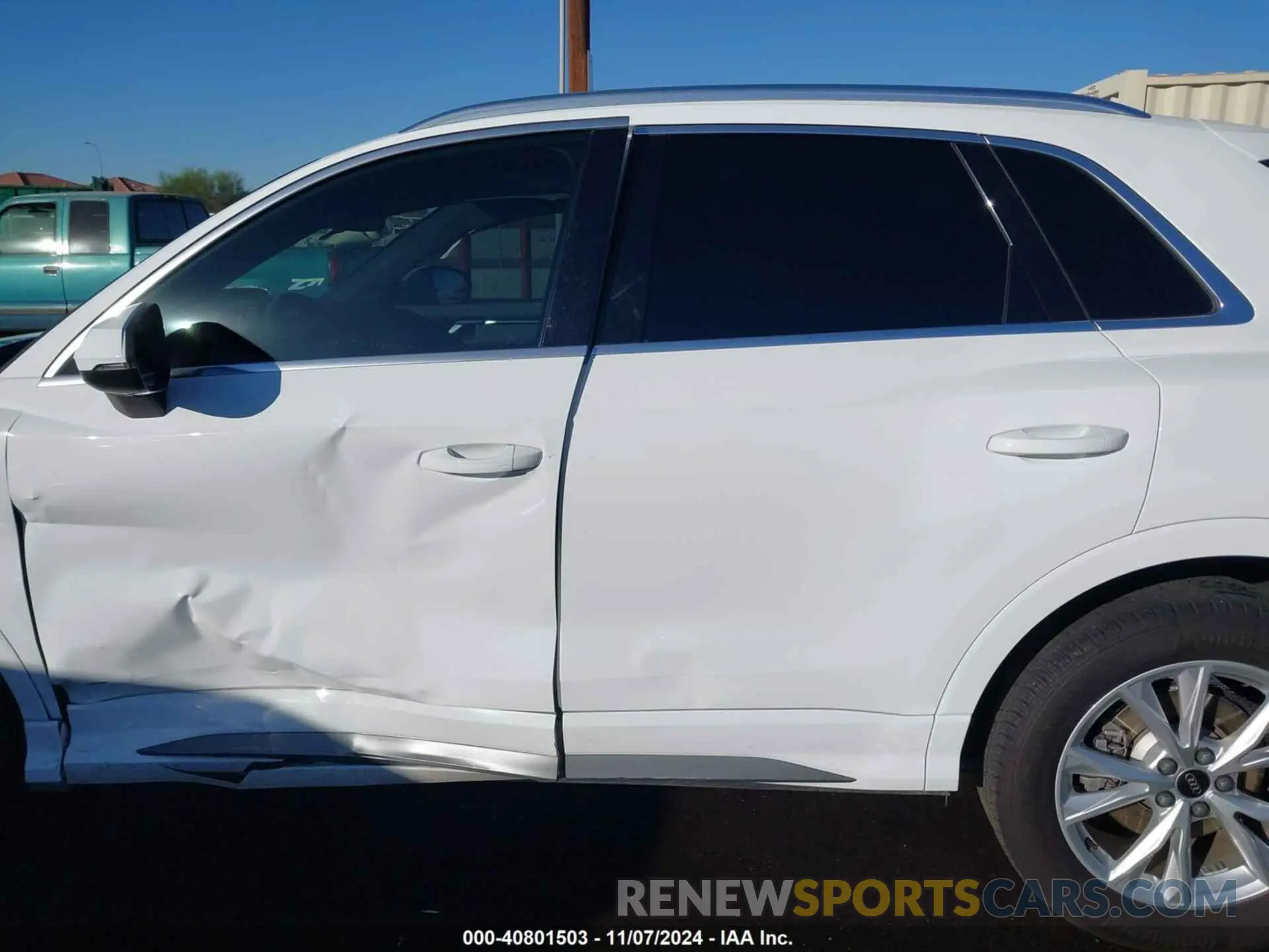14 Photograph of a damaged car WA1DECF30N1109673 AUDI Q3 2022