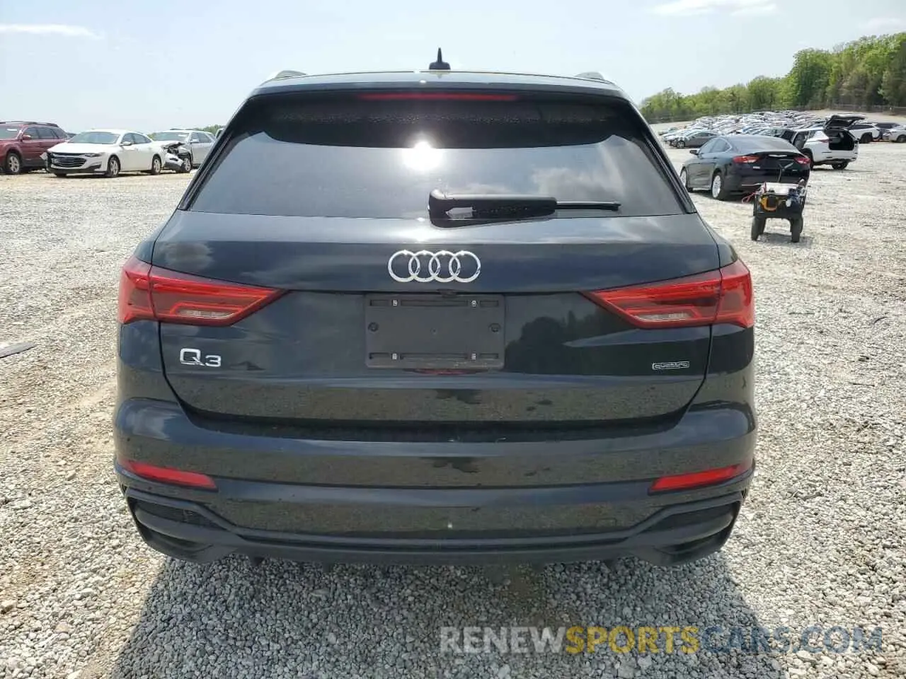 6 Photograph of a damaged car WA1DECF31N1018850 AUDI Q3 2022