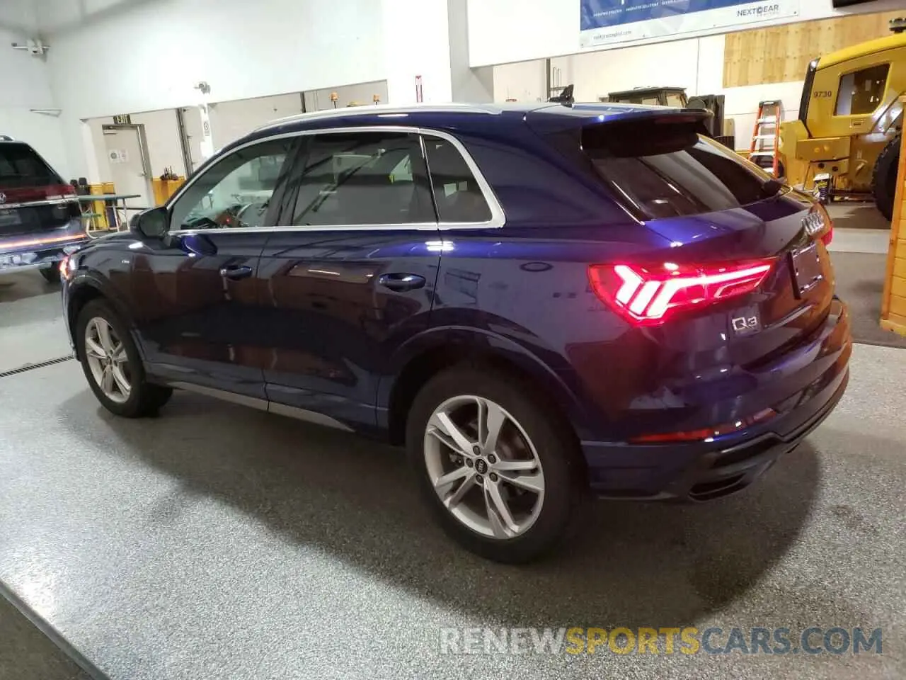 2 Photograph of a damaged car WA1DECF31N1092785 AUDI Q3 2022