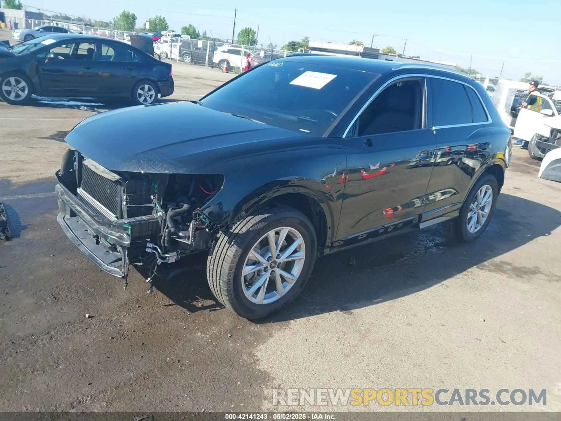 2 Photograph of a damaged car WA1DECF32N1022633 AUDI Q3 2022