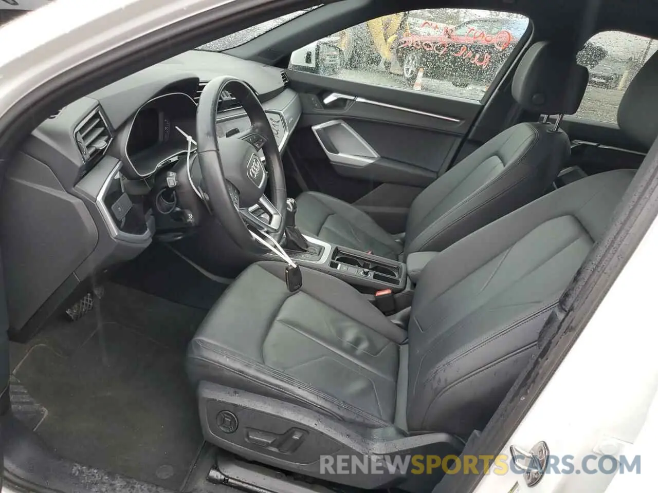 7 Photograph of a damaged car WA1DECF33N1008062 AUDI Q3 2022