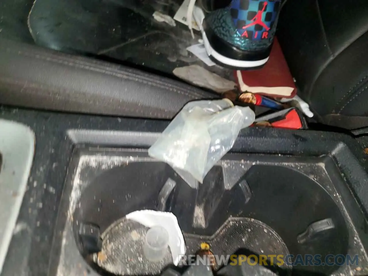 10 Photograph of a damaged car WA1DECF33N1087247 AUDI Q3 2022