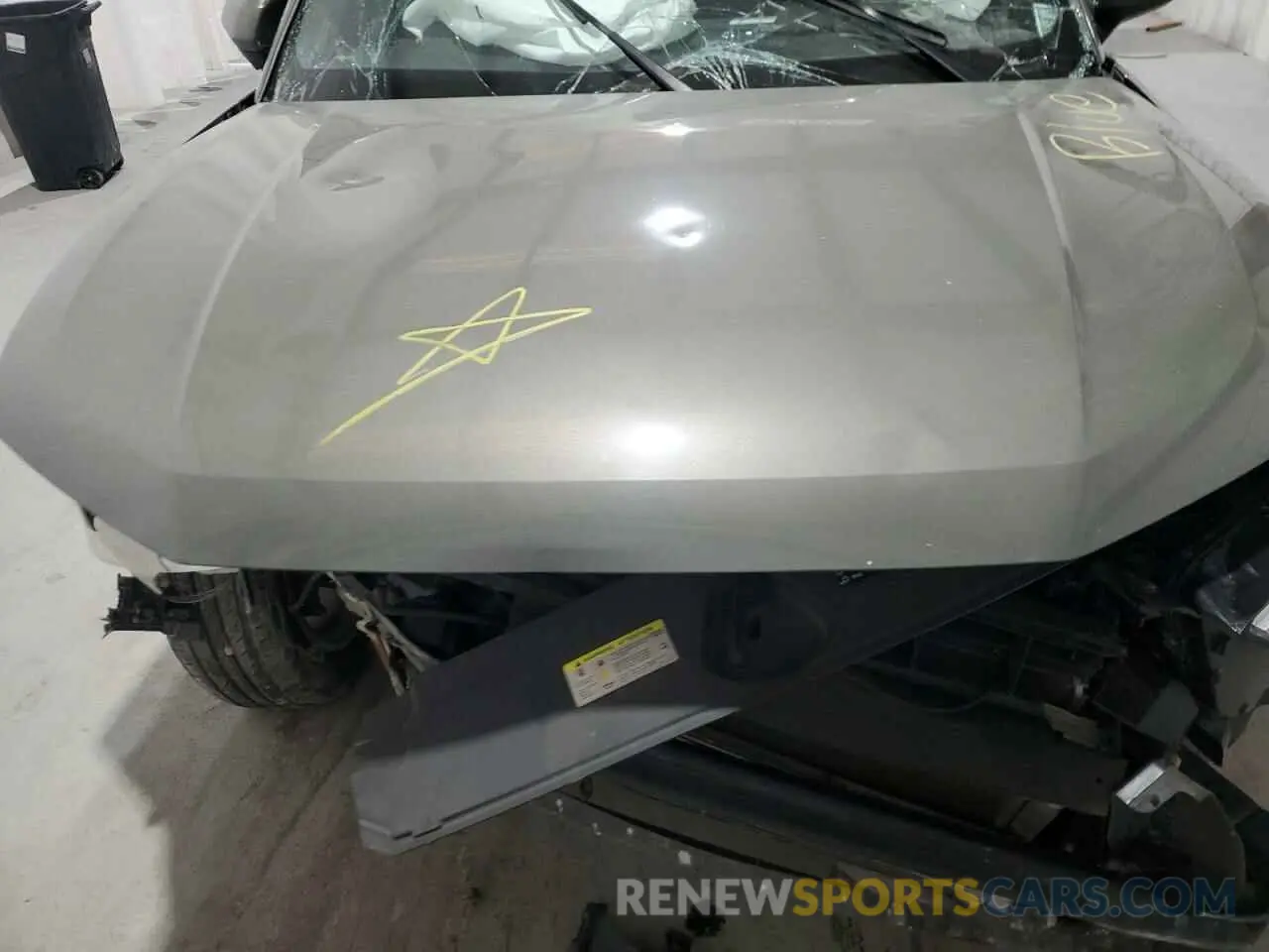 12 Photograph of a damaged car WA1DECF33N1087247 AUDI Q3 2022