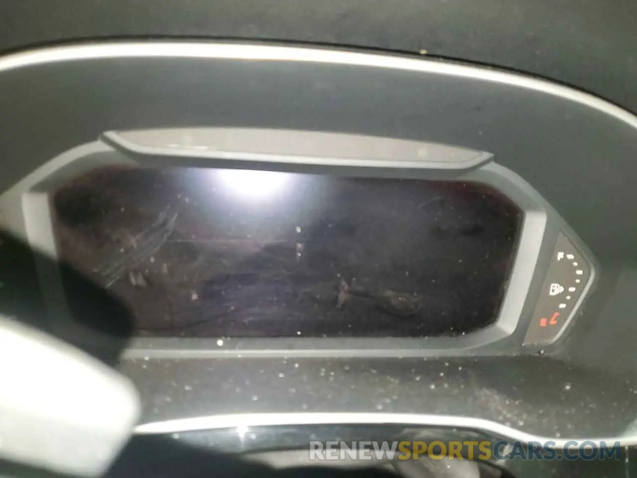 9 Photograph of a damaged car WA1DECF33N1087247 AUDI Q3 2022