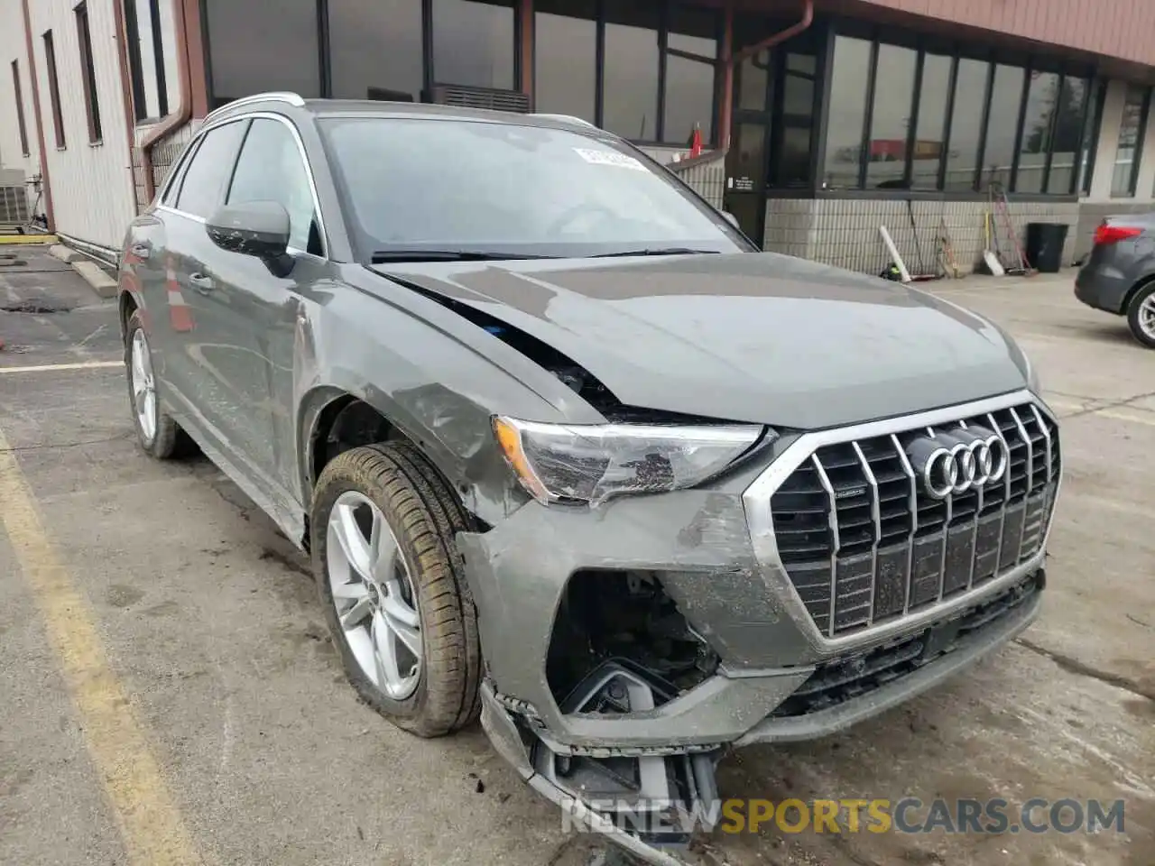 1 Photograph of a damaged car WA1DECF34N1010564 AUDI Q3 2022