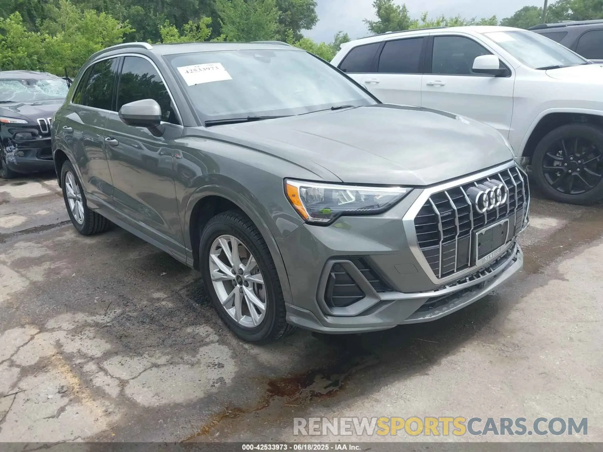 1 Photograph of a damaged car WA1DECF34N1026117 AUDI Q3 2022