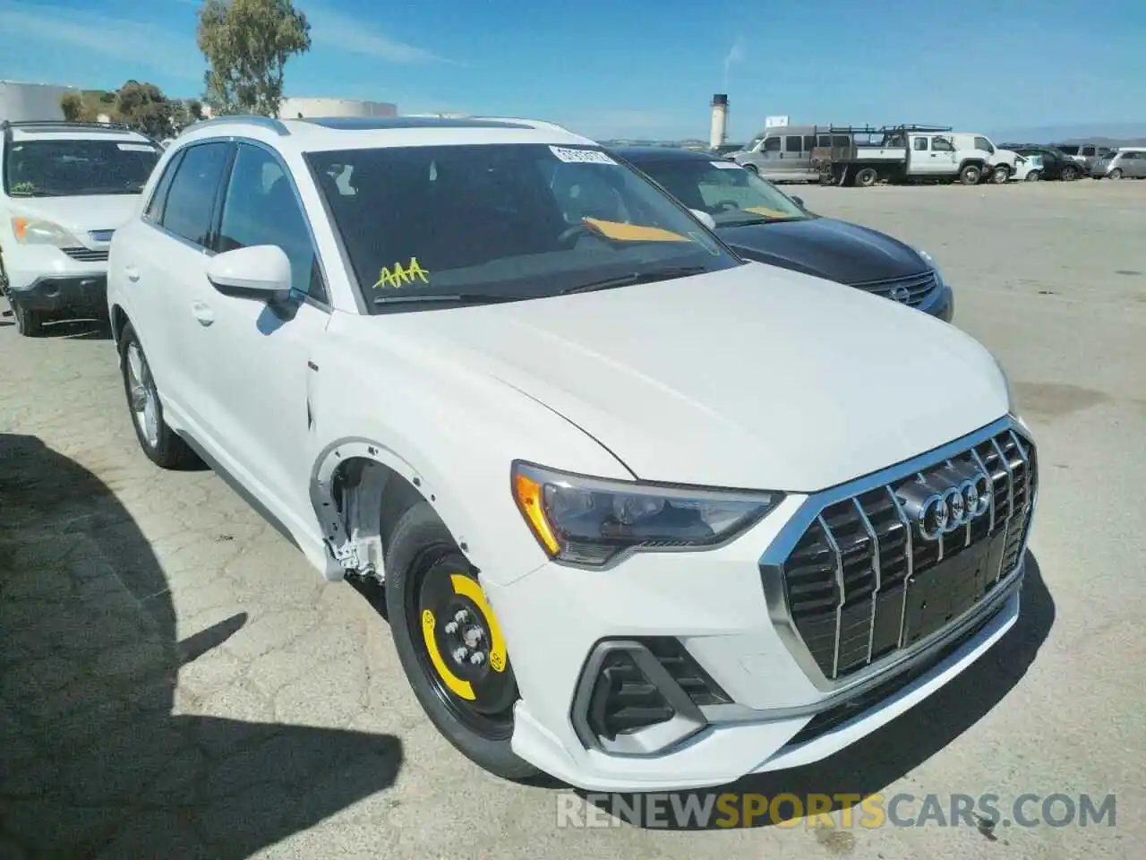 1 Photograph of a damaged car WA1DECF34N1057898 AUDI Q3 2022