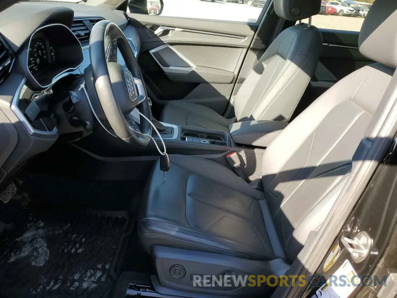7 Photograph of a damaged car WA1DECF34N1085295 AUDI Q3 2022