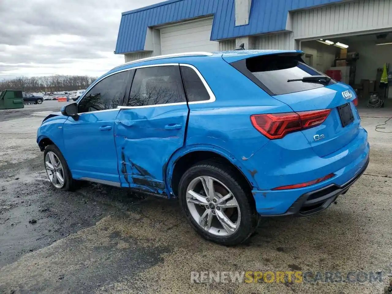 2 Photograph of a damaged car WA1DECF34N1135094 AUDI Q3 2022