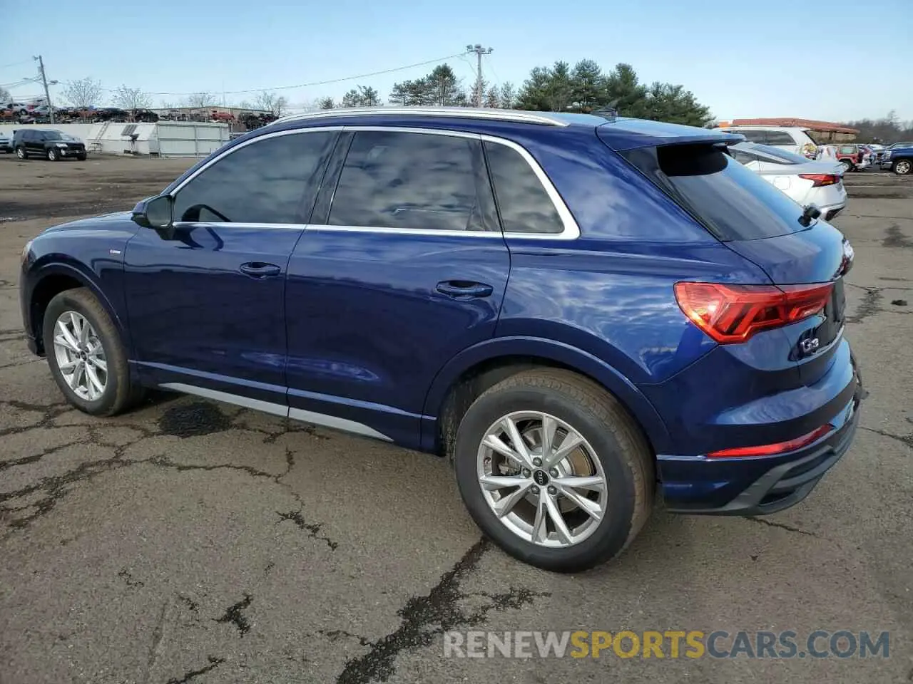 2 Photograph of a damaged car WA1DECF35N1113041 AUDI Q3 2022
