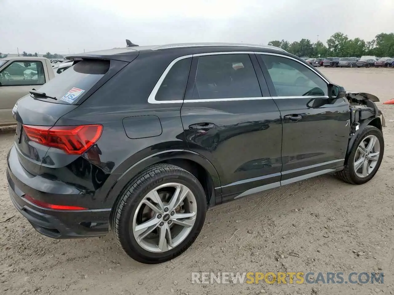3 Photograph of a damaged car WA1DECF36N1022831 AUDI Q3 2022