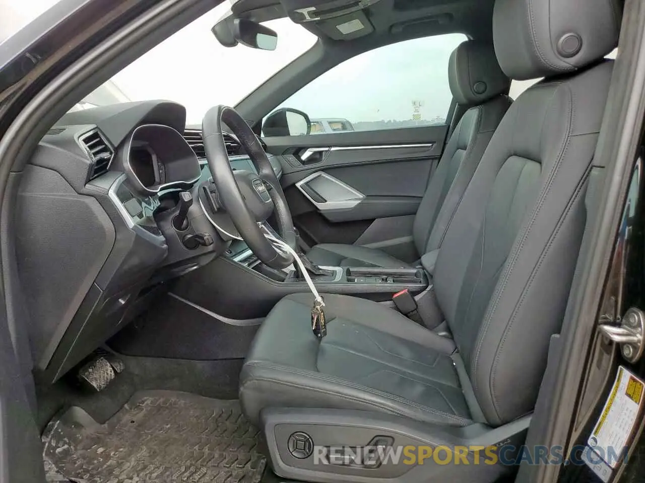 7 Photograph of a damaged car WA1DECF36N1022831 AUDI Q3 2022