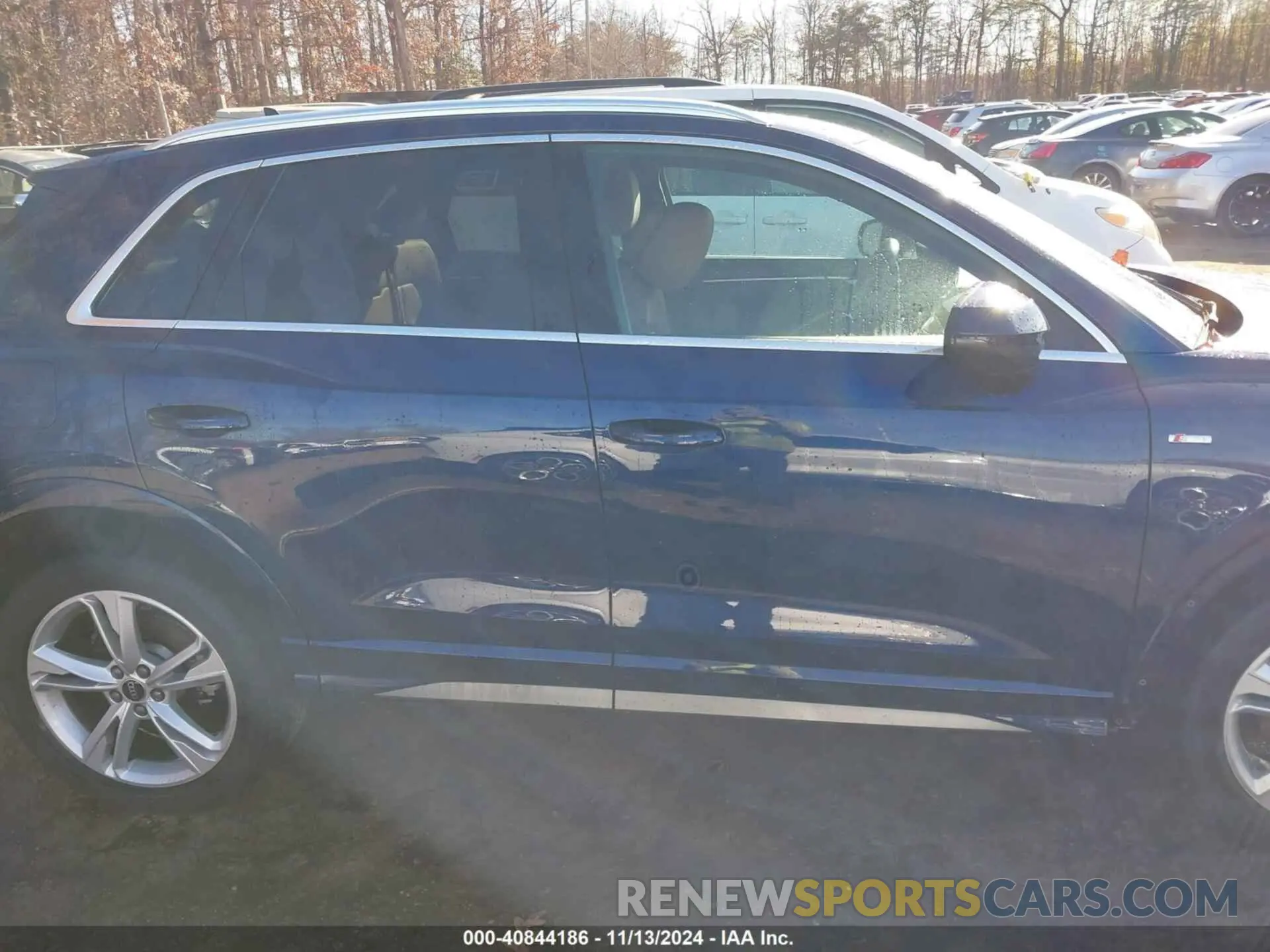 14 Photograph of a damaged car WA1DECF36N1061709 AUDI Q3 2022