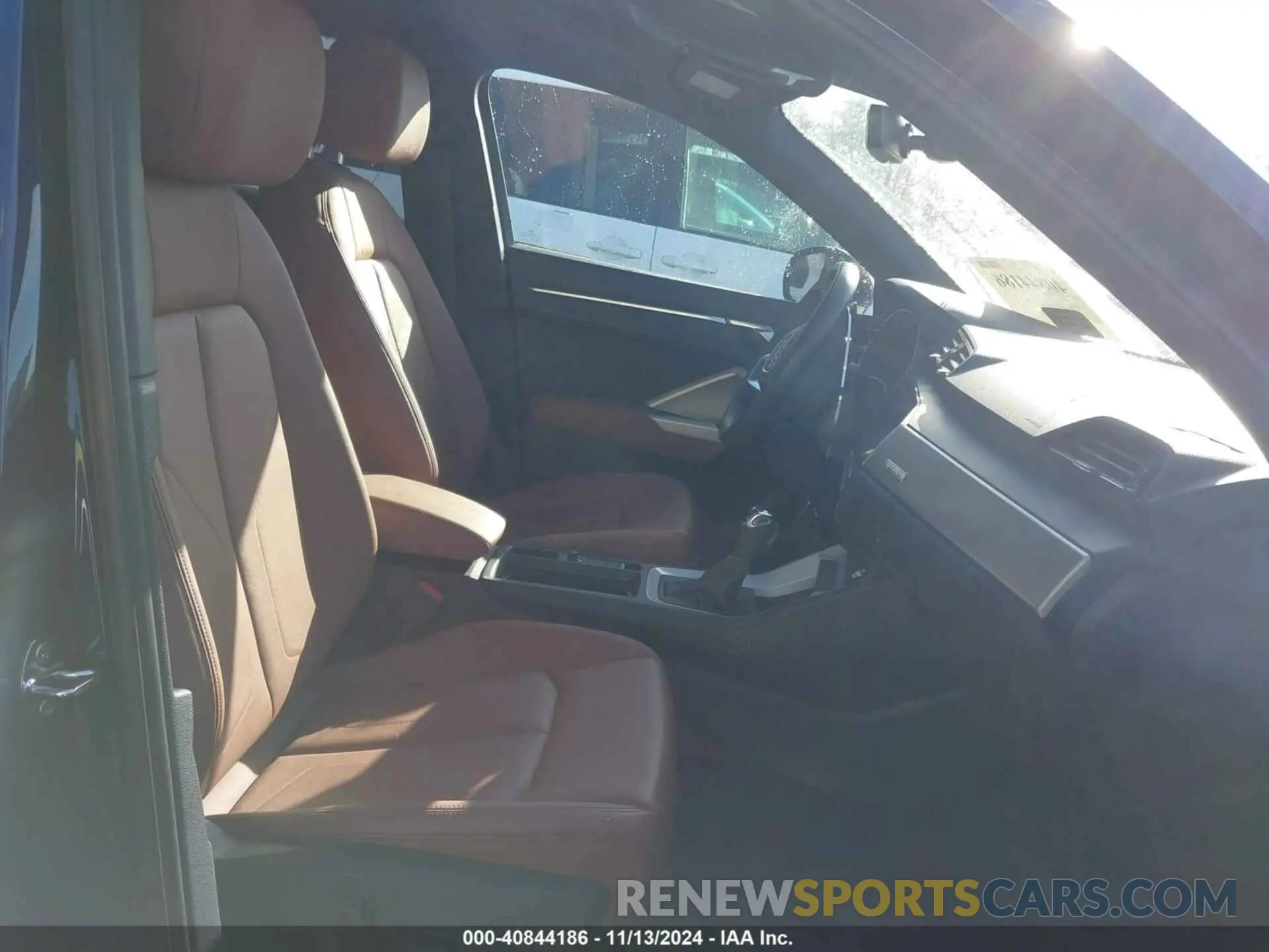 5 Photograph of a damaged car WA1DECF36N1061709 AUDI Q3 2022