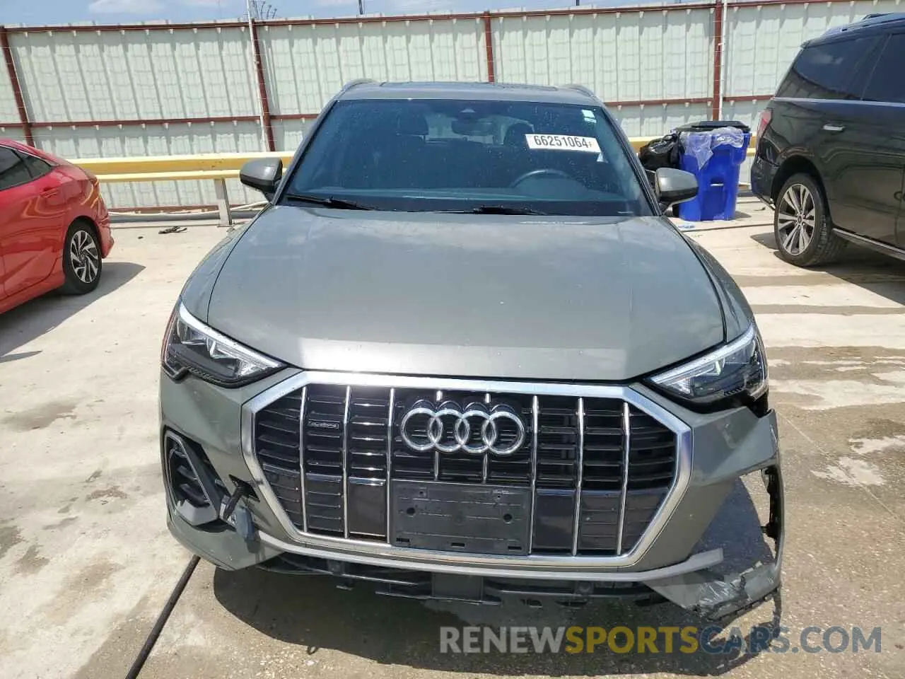 5 Photograph of a damaged car WA1DECF36N1072435 AUDI Q3 2022