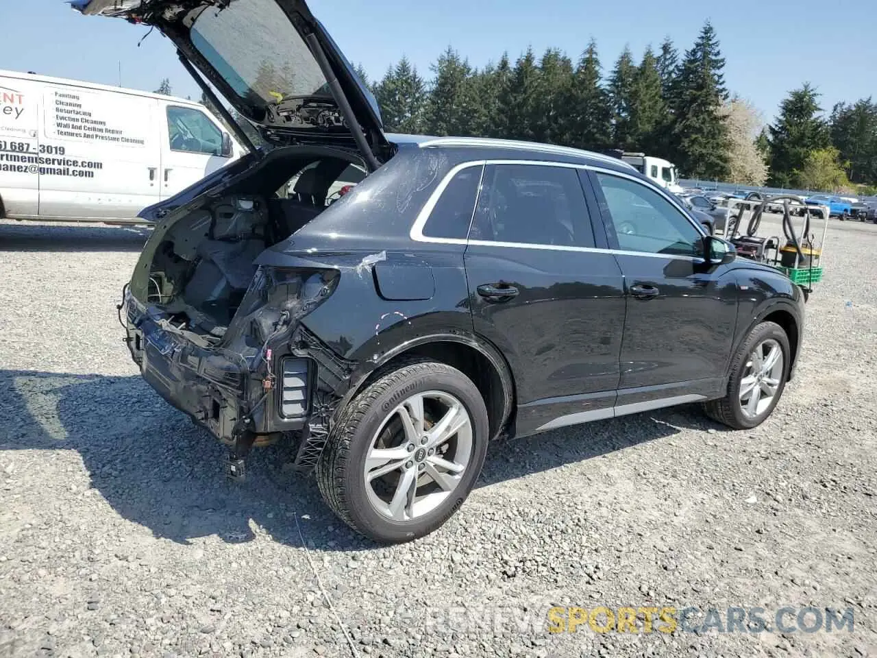 3 Photograph of a damaged car WA1DECF37N1048323 AUDI Q3 2022