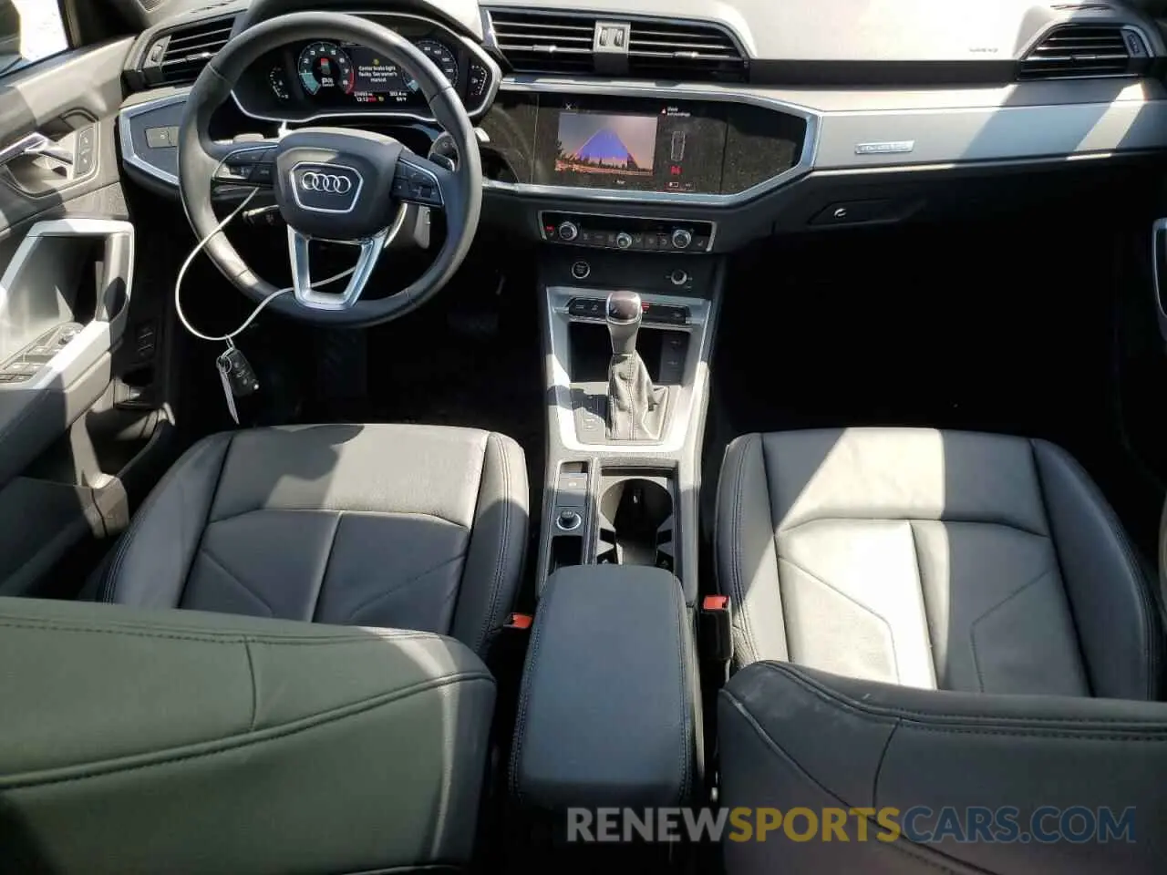 8 Photograph of a damaged car WA1DECF37N1048323 AUDI Q3 2022