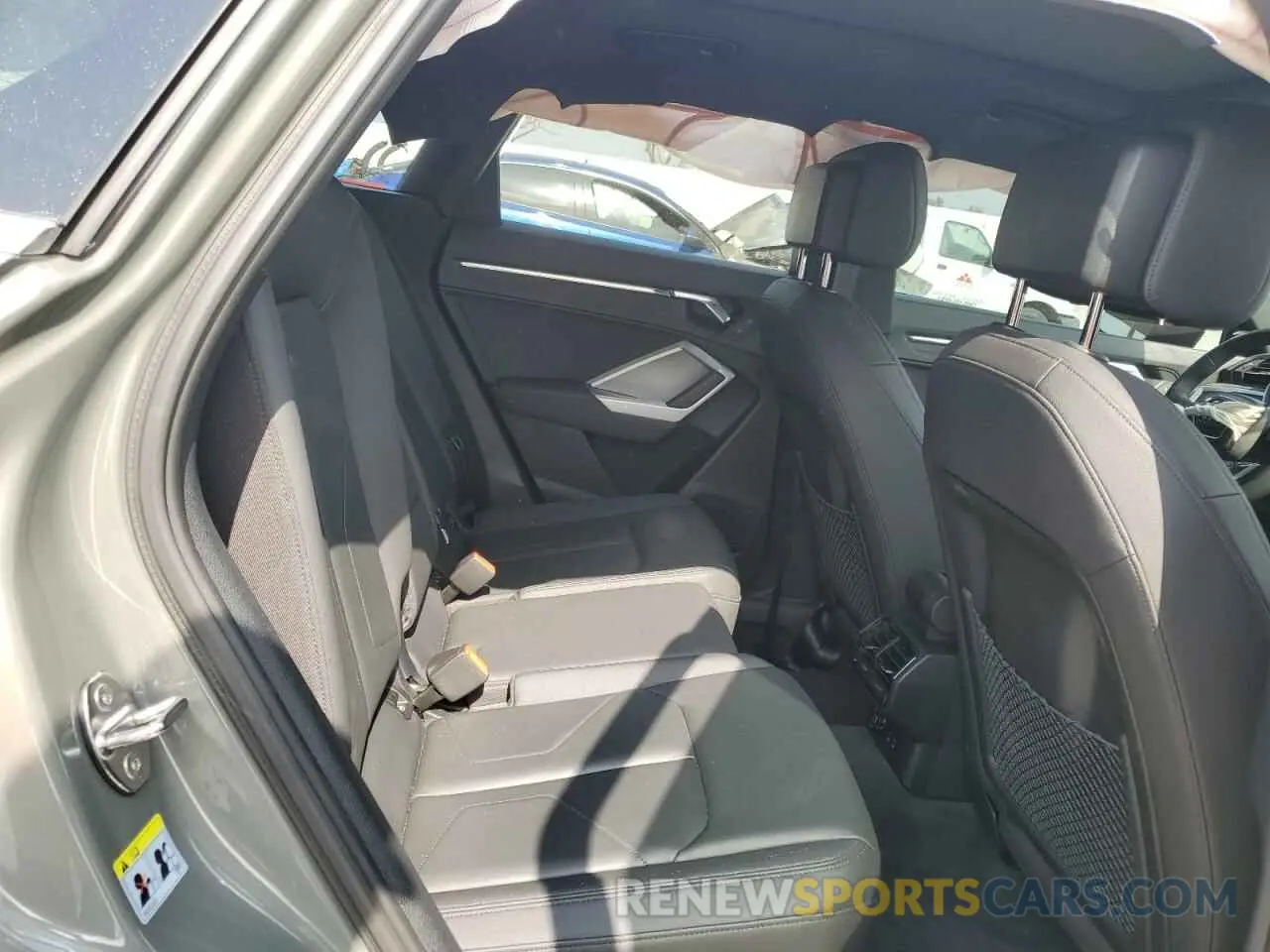 12 Photograph of a damaged car WA1DECF37N1050637 AUDI Q3 2022
