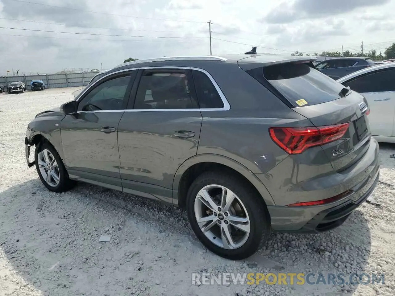 2 Photograph of a damaged car WA1DECF37N1050637 AUDI Q3 2022