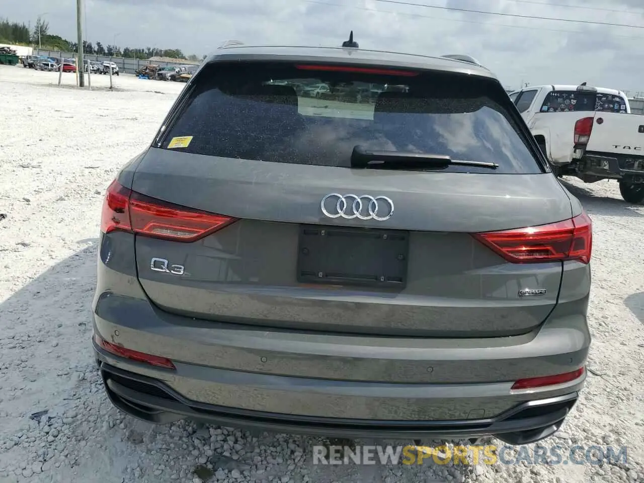6 Photograph of a damaged car WA1DECF37N1050637 AUDI Q3 2022