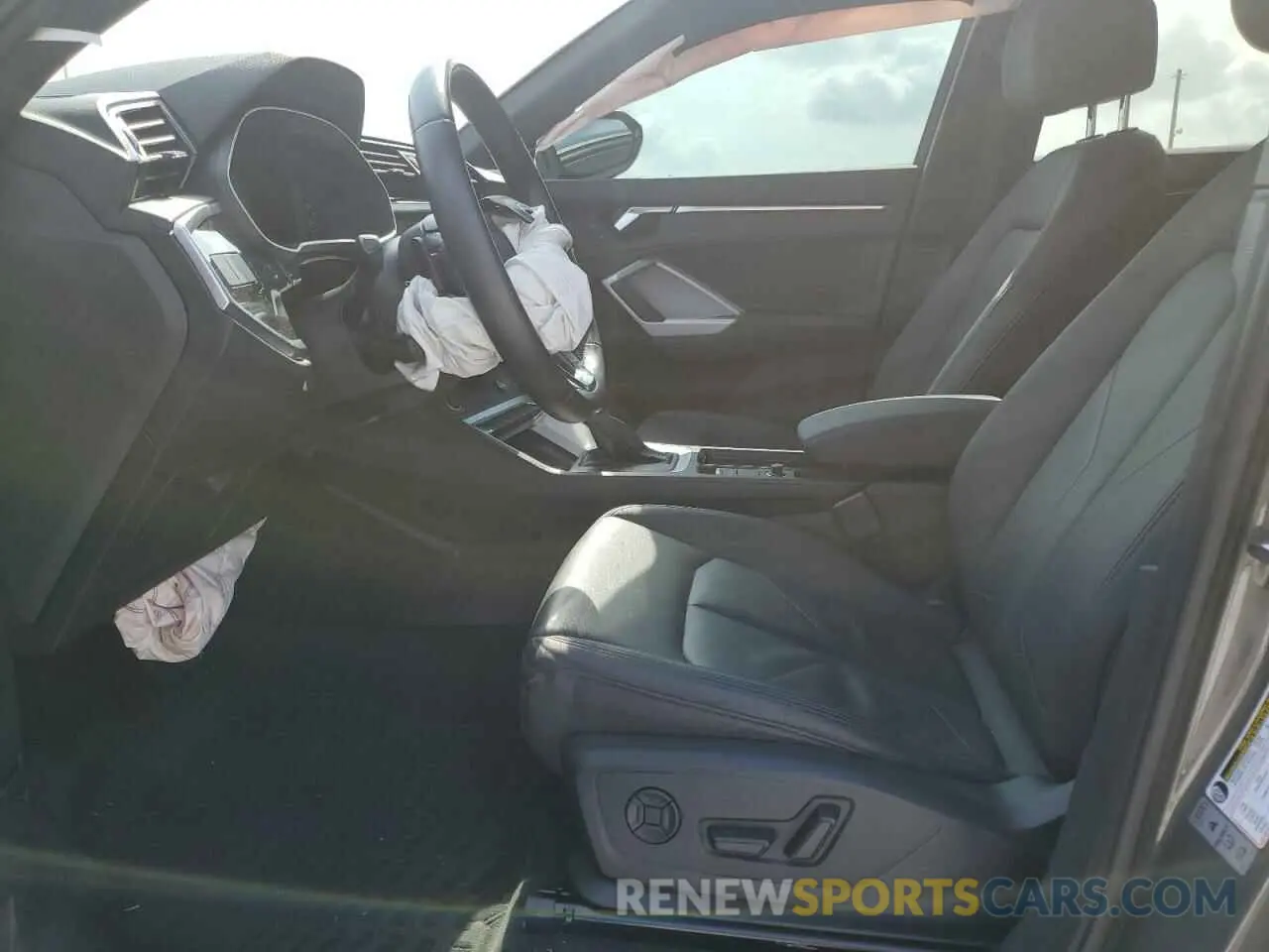 7 Photograph of a damaged car WA1DECF37N1050637 AUDI Q3 2022