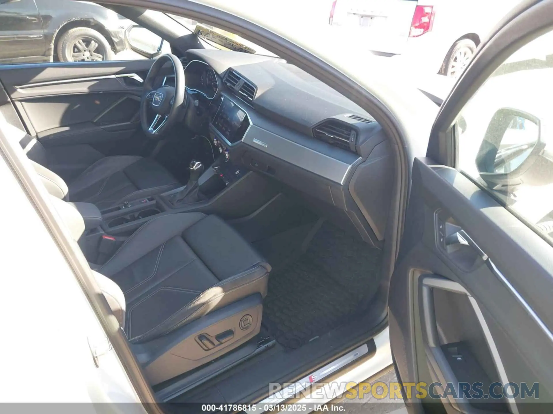 5 Photograph of a damaged car WA1DECF37N1092225 AUDI Q3 2022